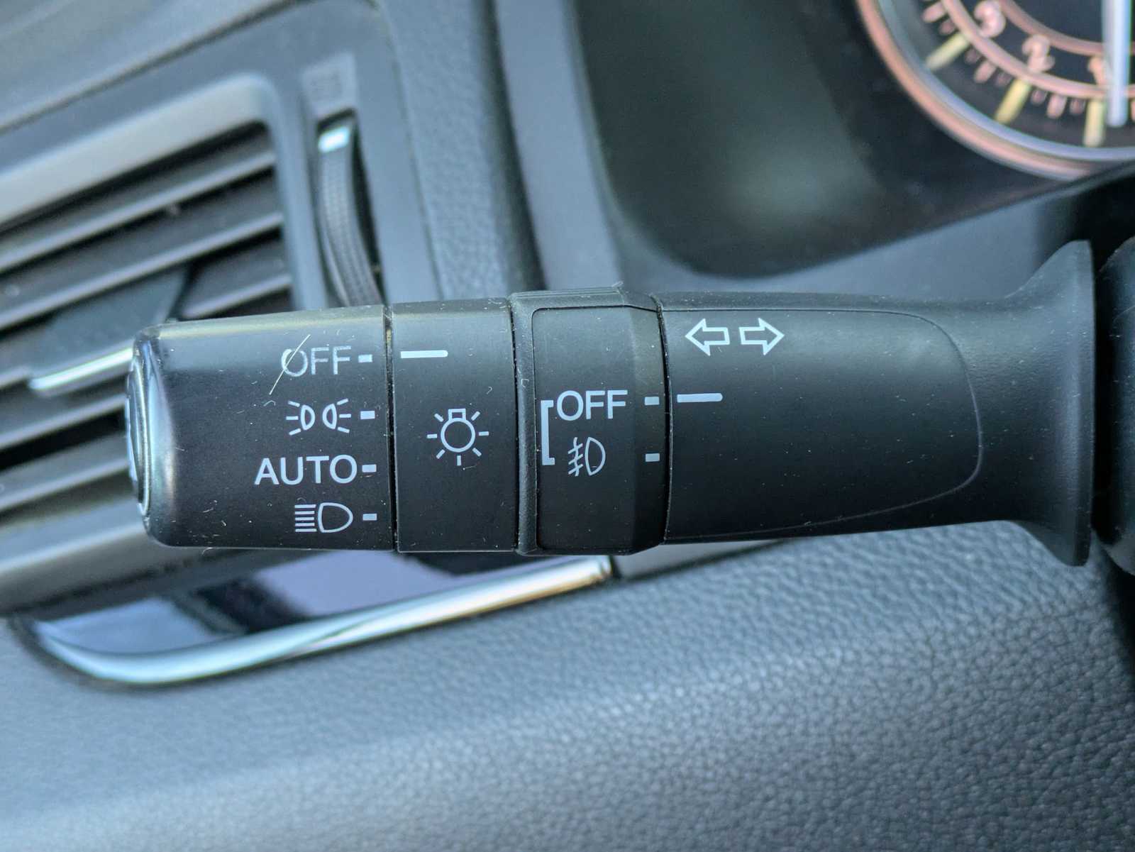 Thumbnail: 2017 Honda Pilot - 27