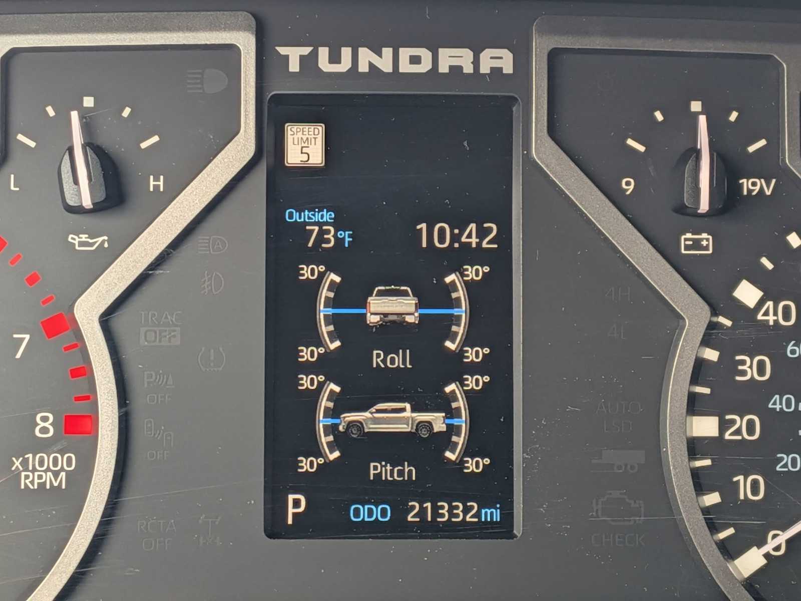 2023 Toyota Tundra Limited - Photo 30