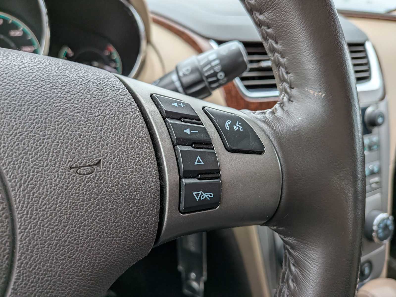 Thumbnail: 2012 Chevrolet Malibu - 25