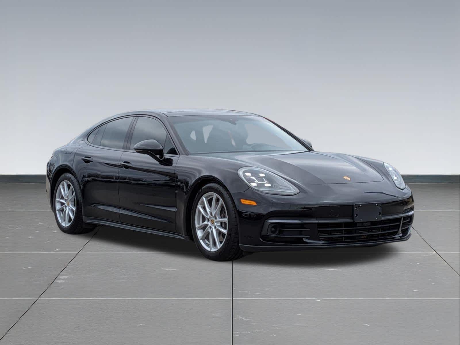 Thumbnail: 2017 Porsche Panamera - 7