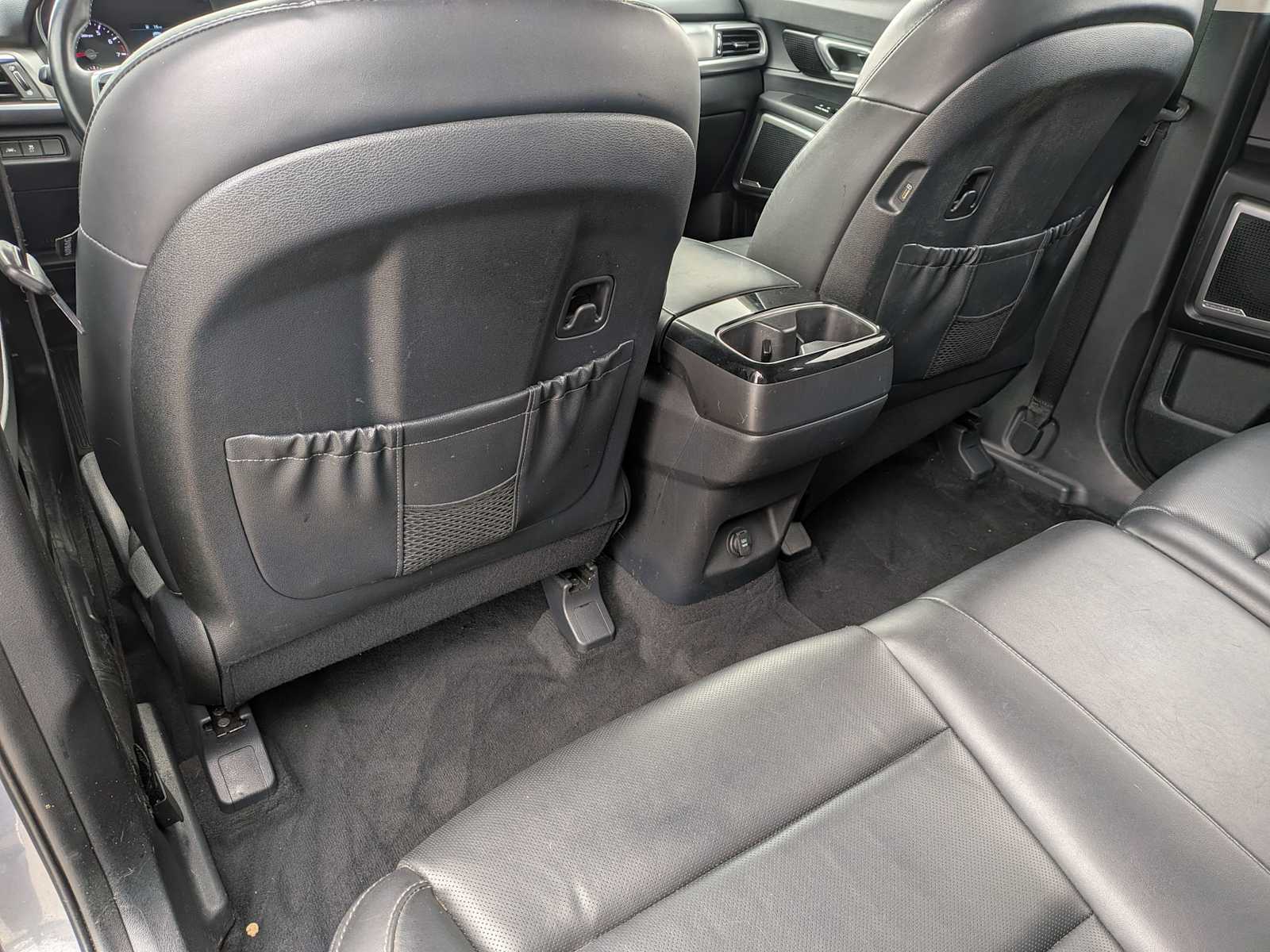 Thumbnail: 2020 Kia Telluride - 16