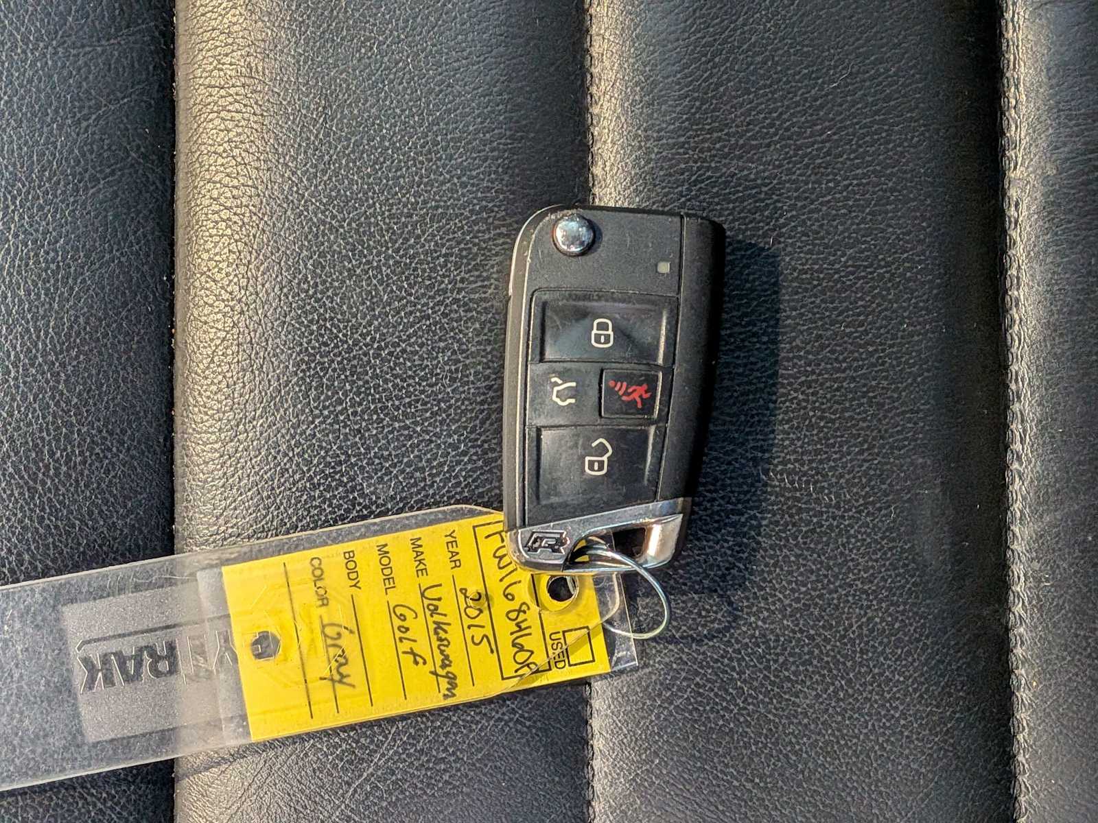 Thumbnail: 2015 Volkswagen Golf - 32