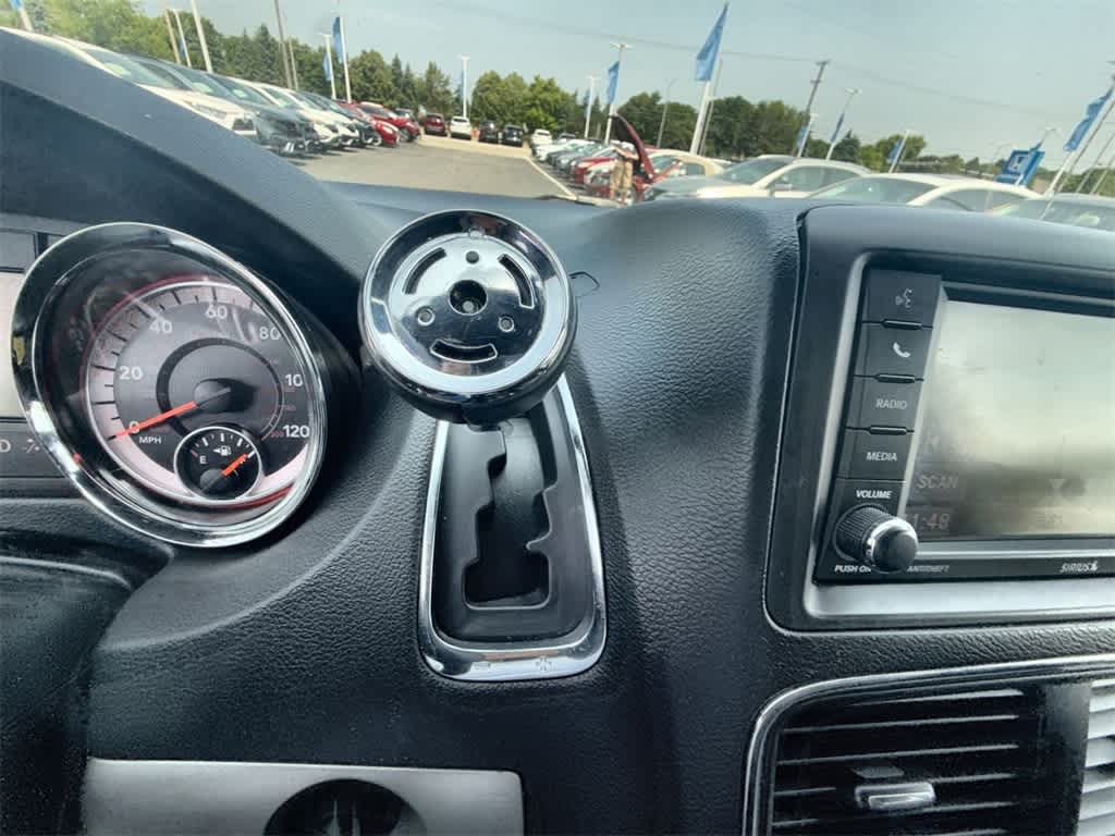 2017 Dodge Grand Caravan GT 31