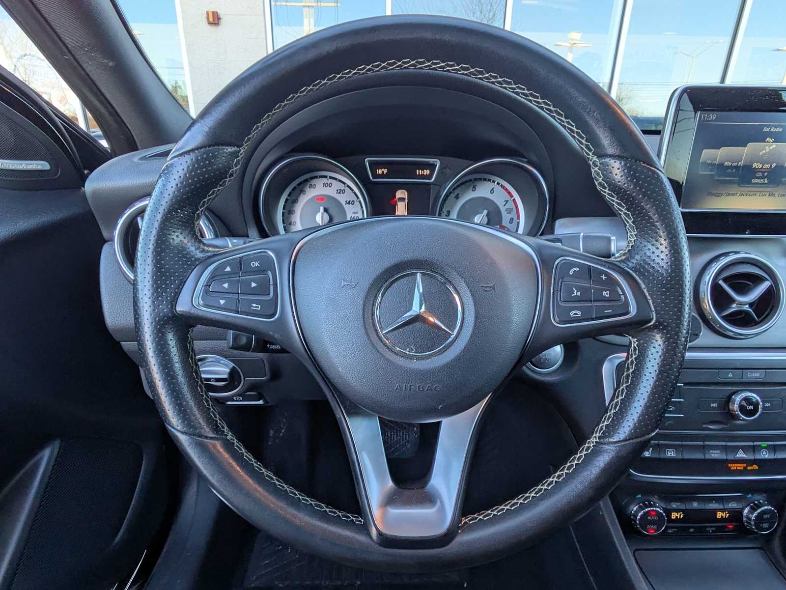 Thumbnail: 2017 Mercedes-Benz GLA - 23