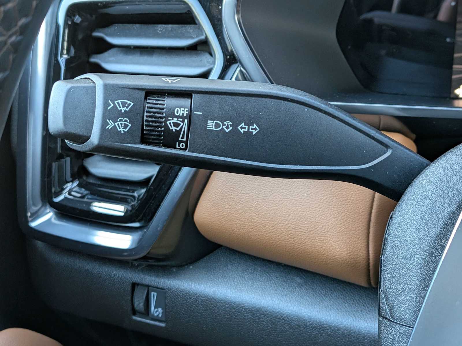 Thumbnail: 2023 GMC Canyon - 22