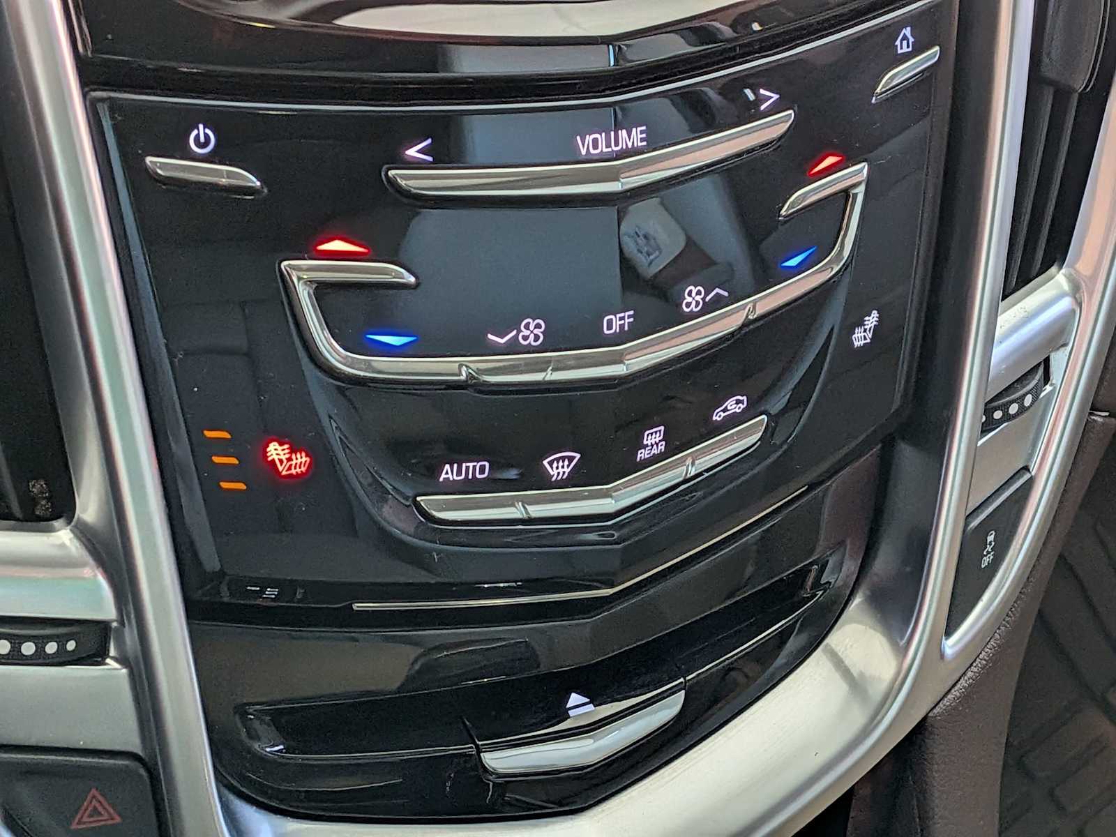 Thumbnail: 2016 Cadillac SRX - 32