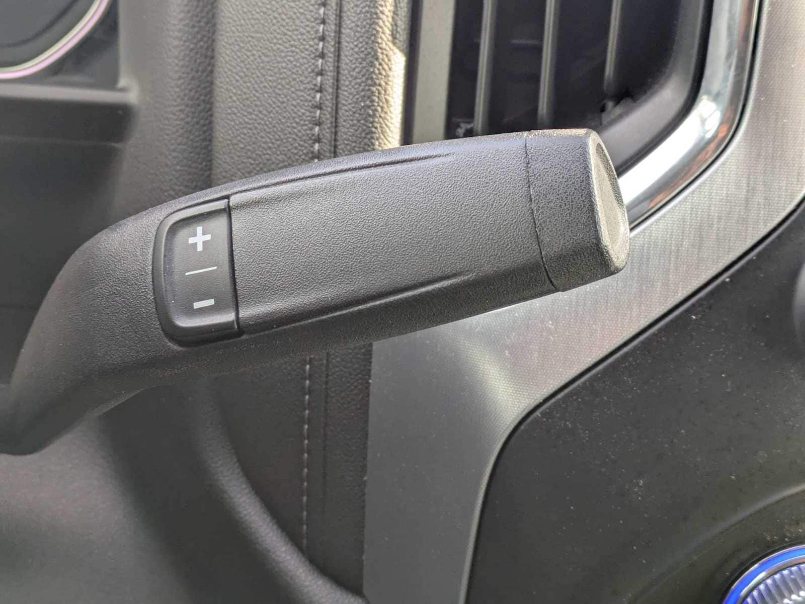 Thumbnail: 2023 GMC Sierra 2500 - 28