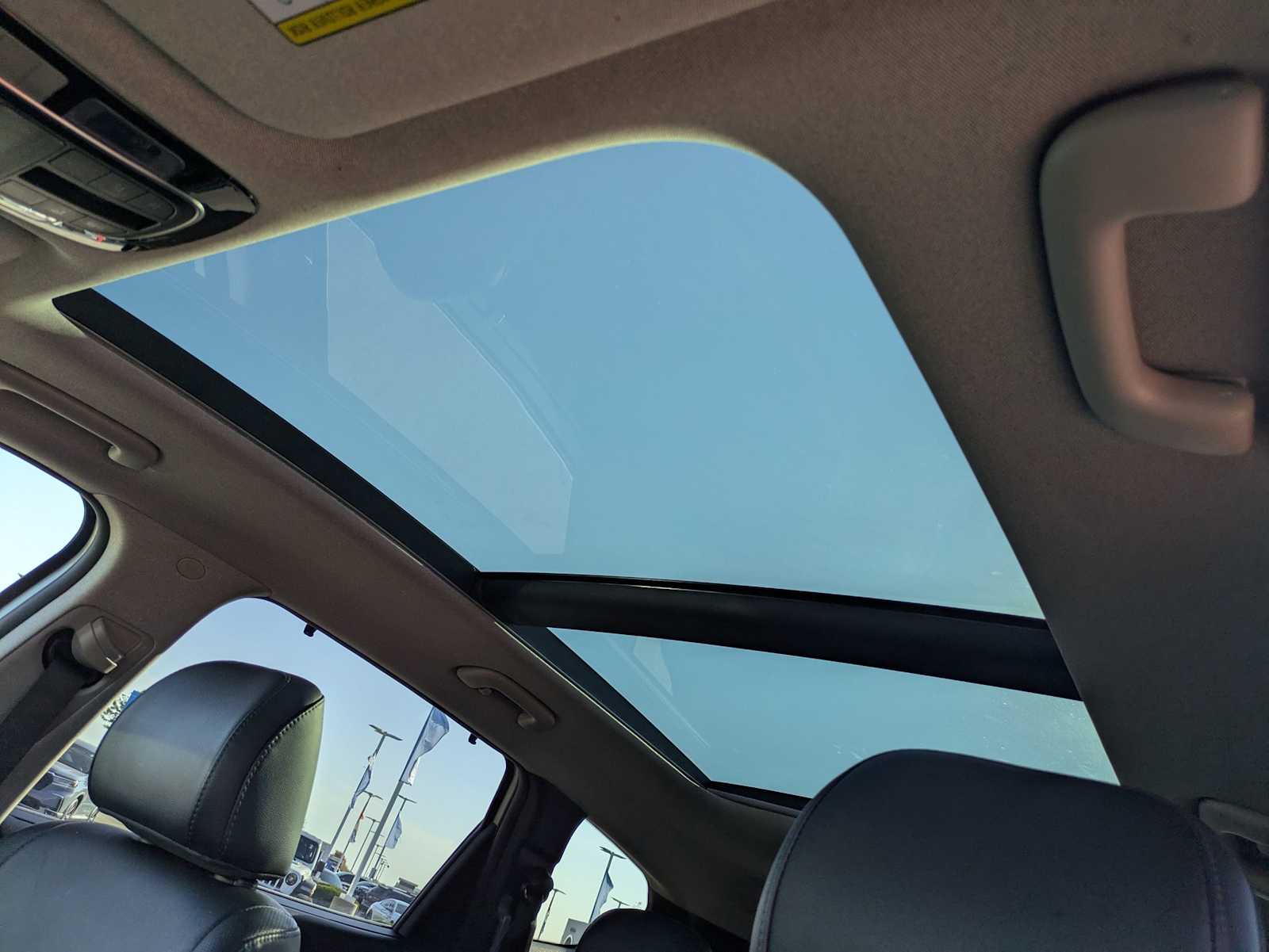 Thumbnail: 2022 Hyundai Santa Fe - 18