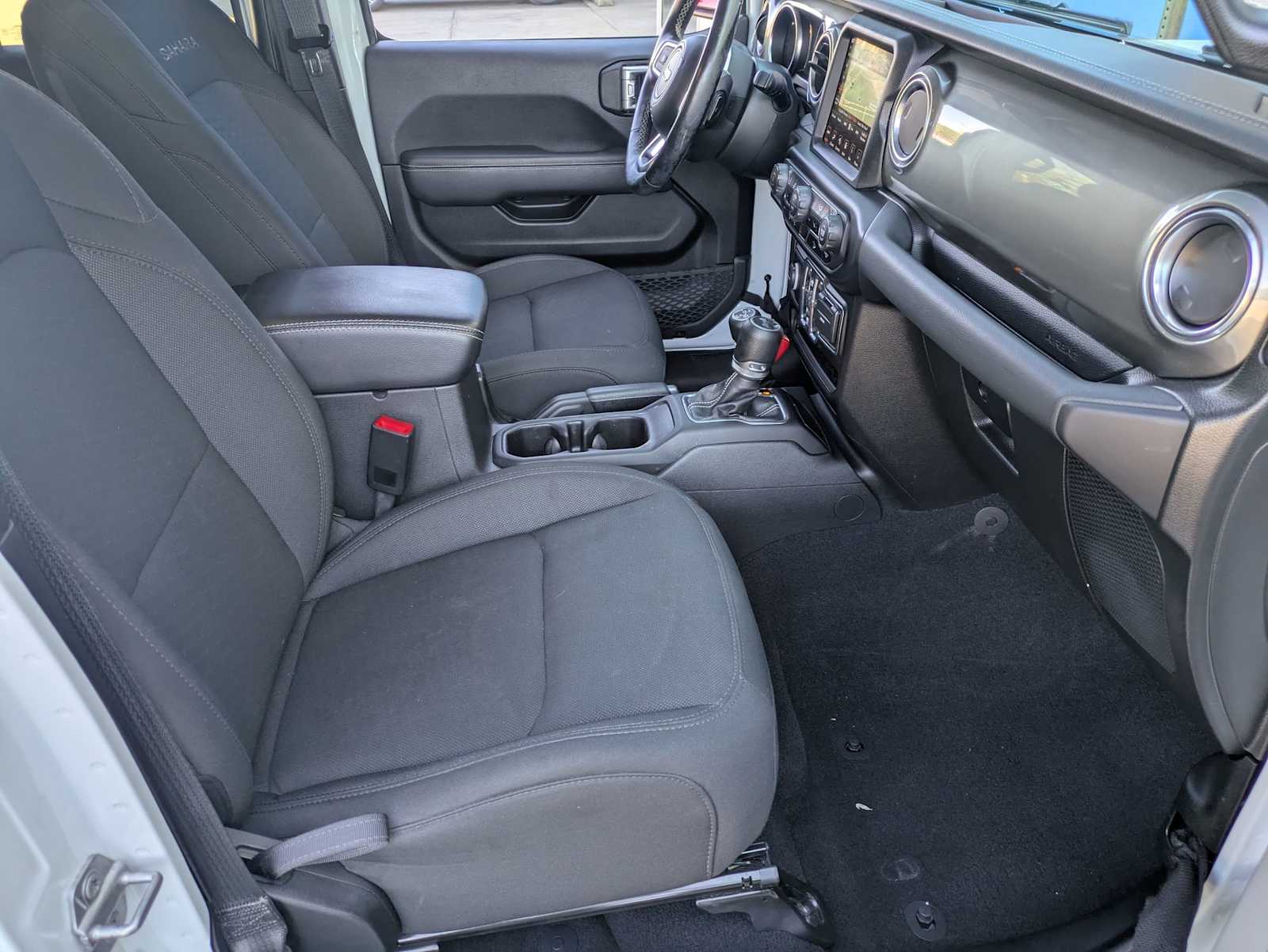 Thumbnail: 2020 Jeep Wrangler - 18