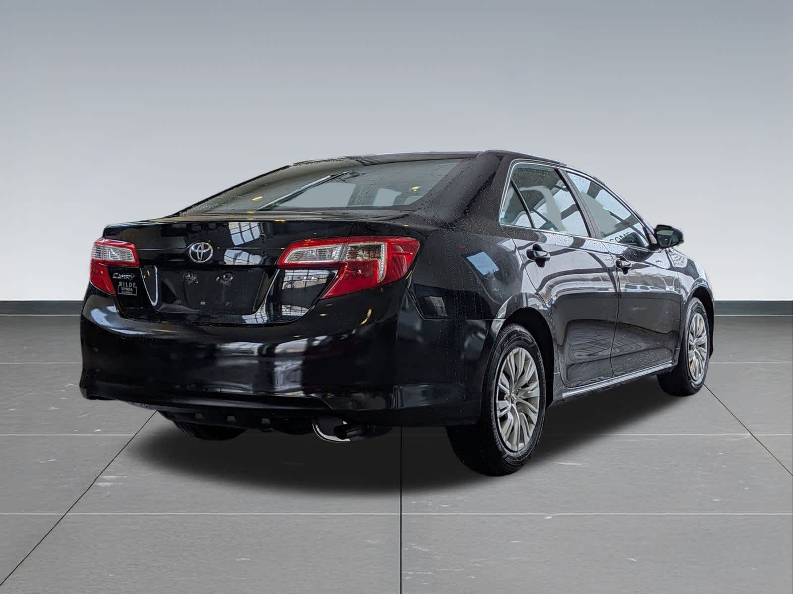 Thumbnail: 2013 Toyota Camry - 6