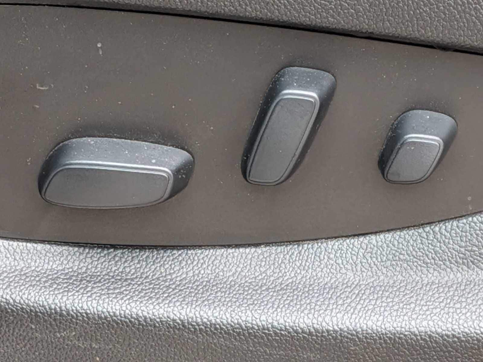 Thumbnail: 2019 Chevrolet Suburban - 16