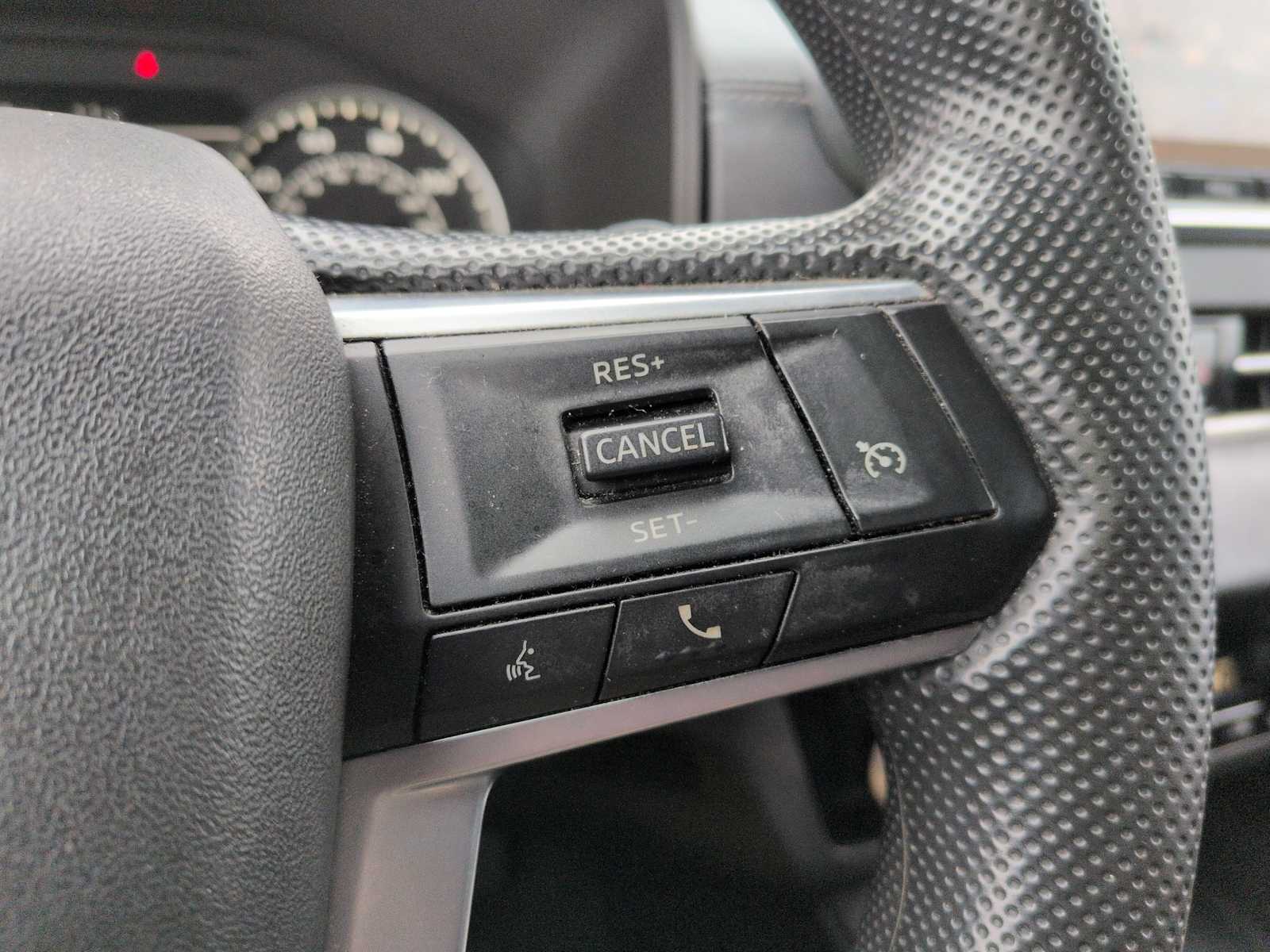 Thumbnail: 2022 Mitsubishi Outlander - 23