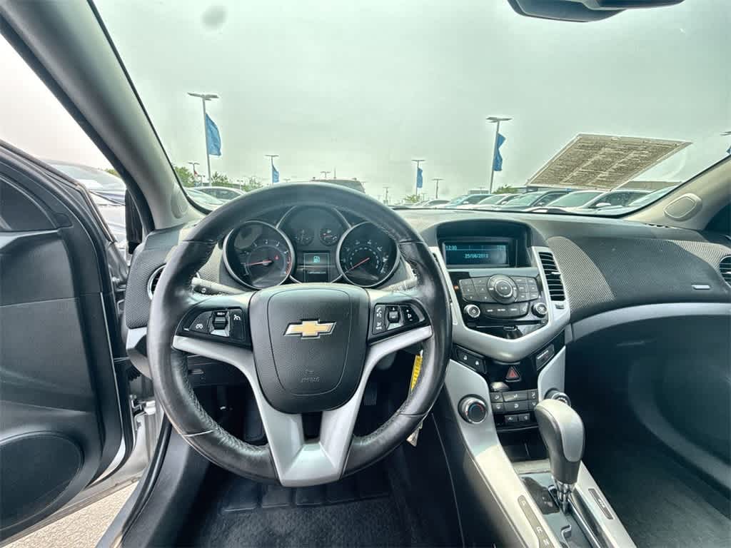 Thumbnail: 2014 Chevrolet Cruze - 14