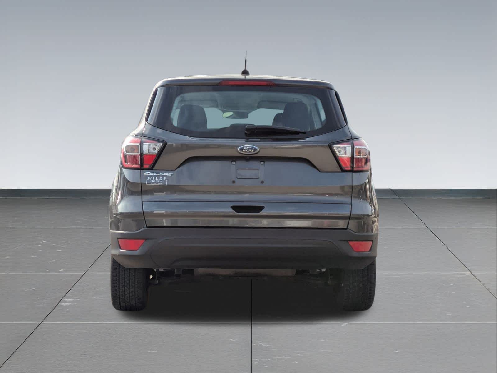 Thumbnail: 2017 Ford Escape - 4