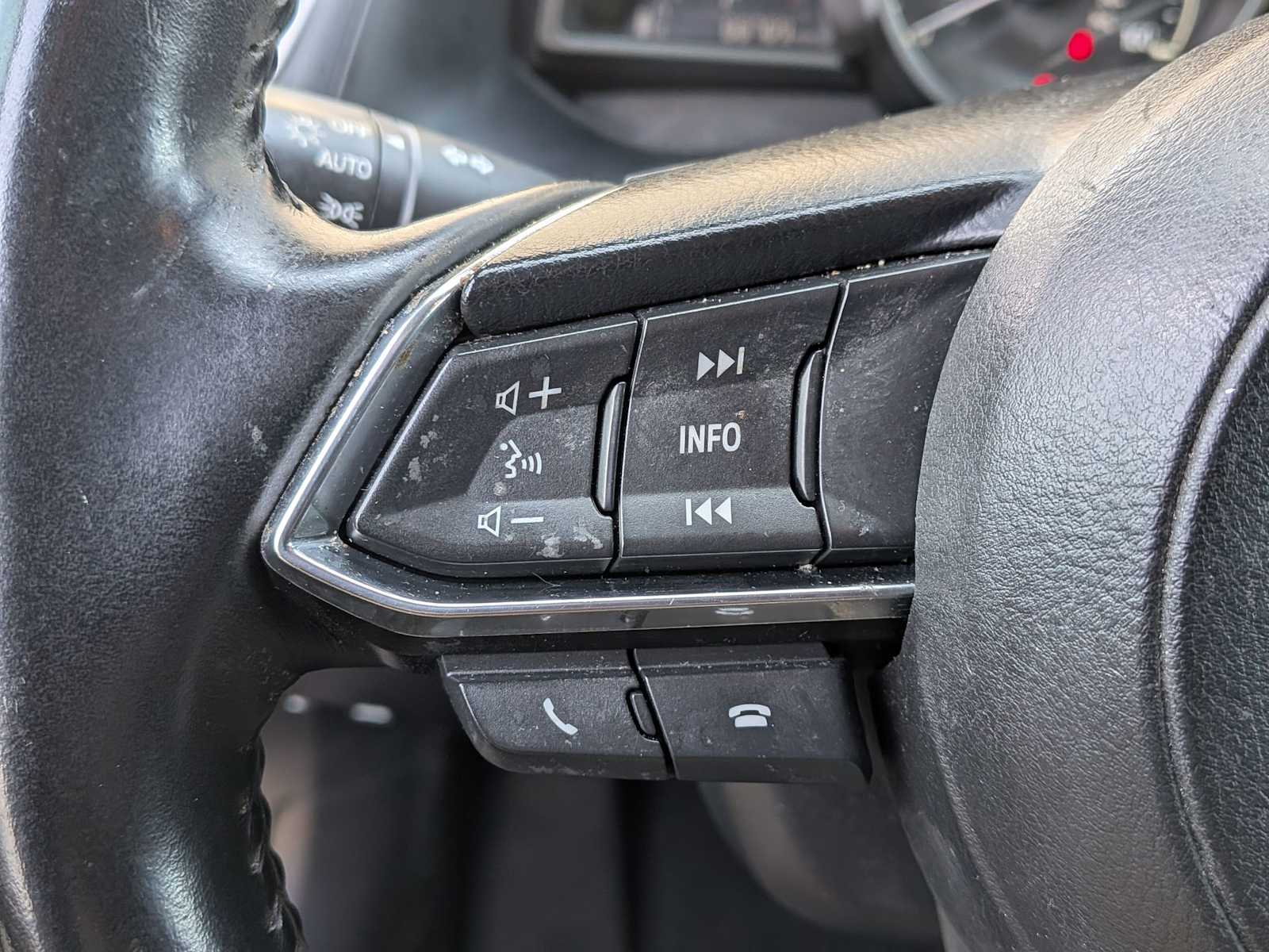 Thumbnail: 2018 Mazda Mazda3 - 21