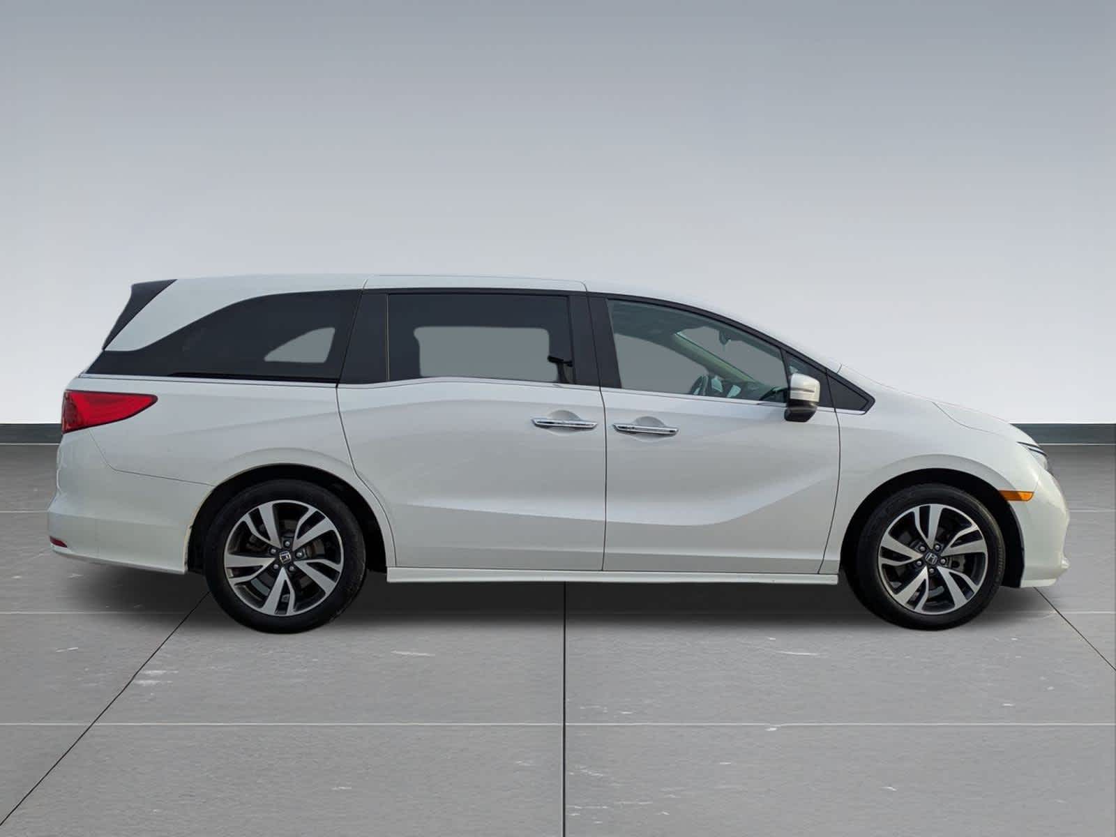 Thumbnail: 2023 Honda Odyssey - 7
