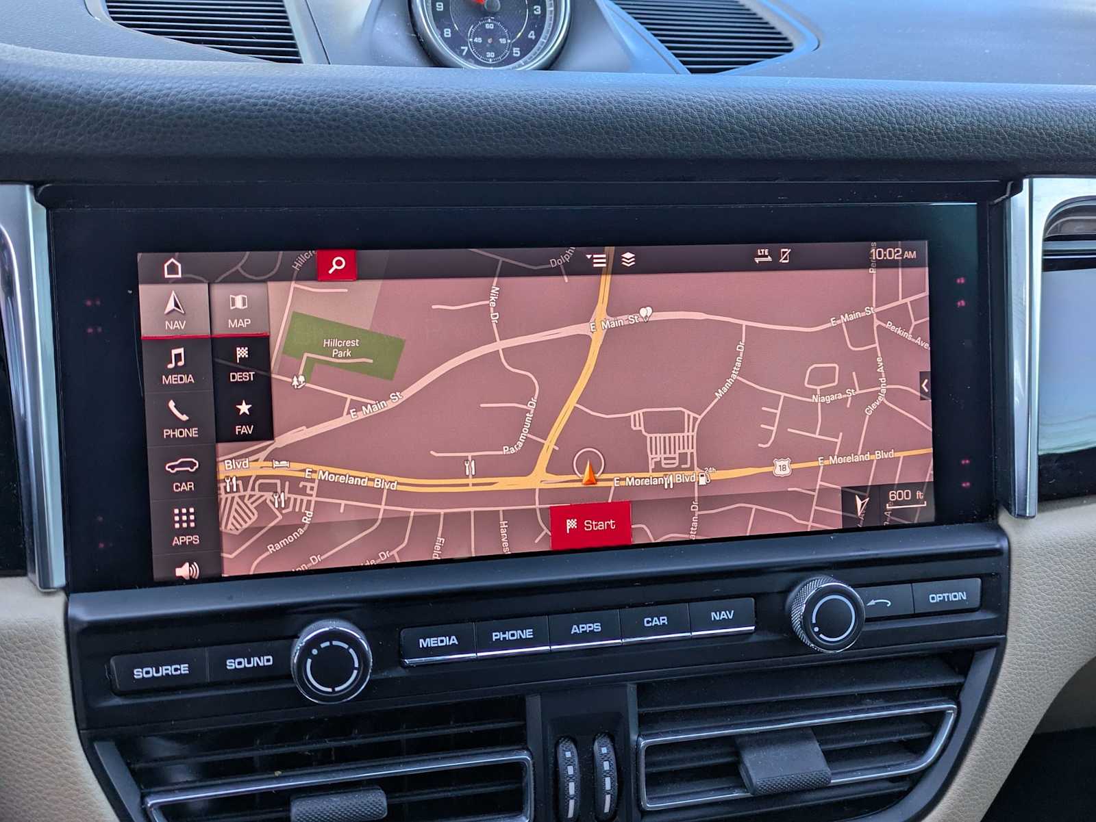 Thumbnail: 2019 Porsche Macan - 29