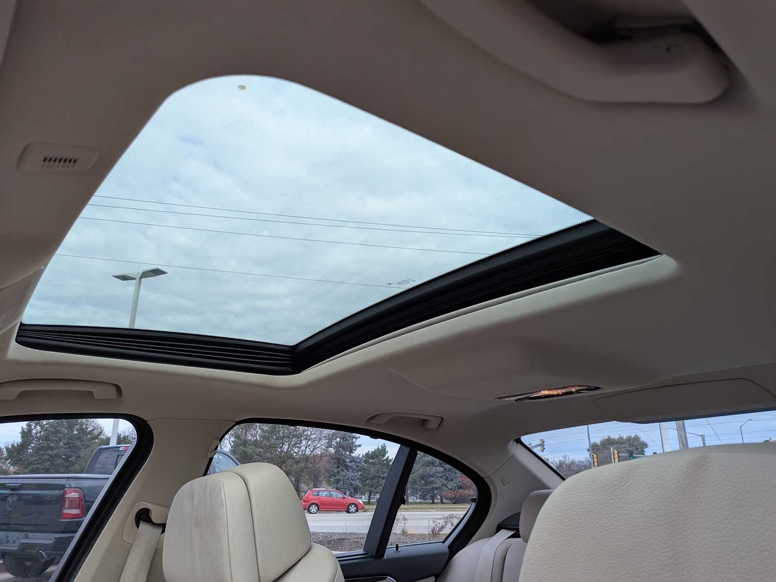 Thumbnail: 2013 BMW 5 Series - 19