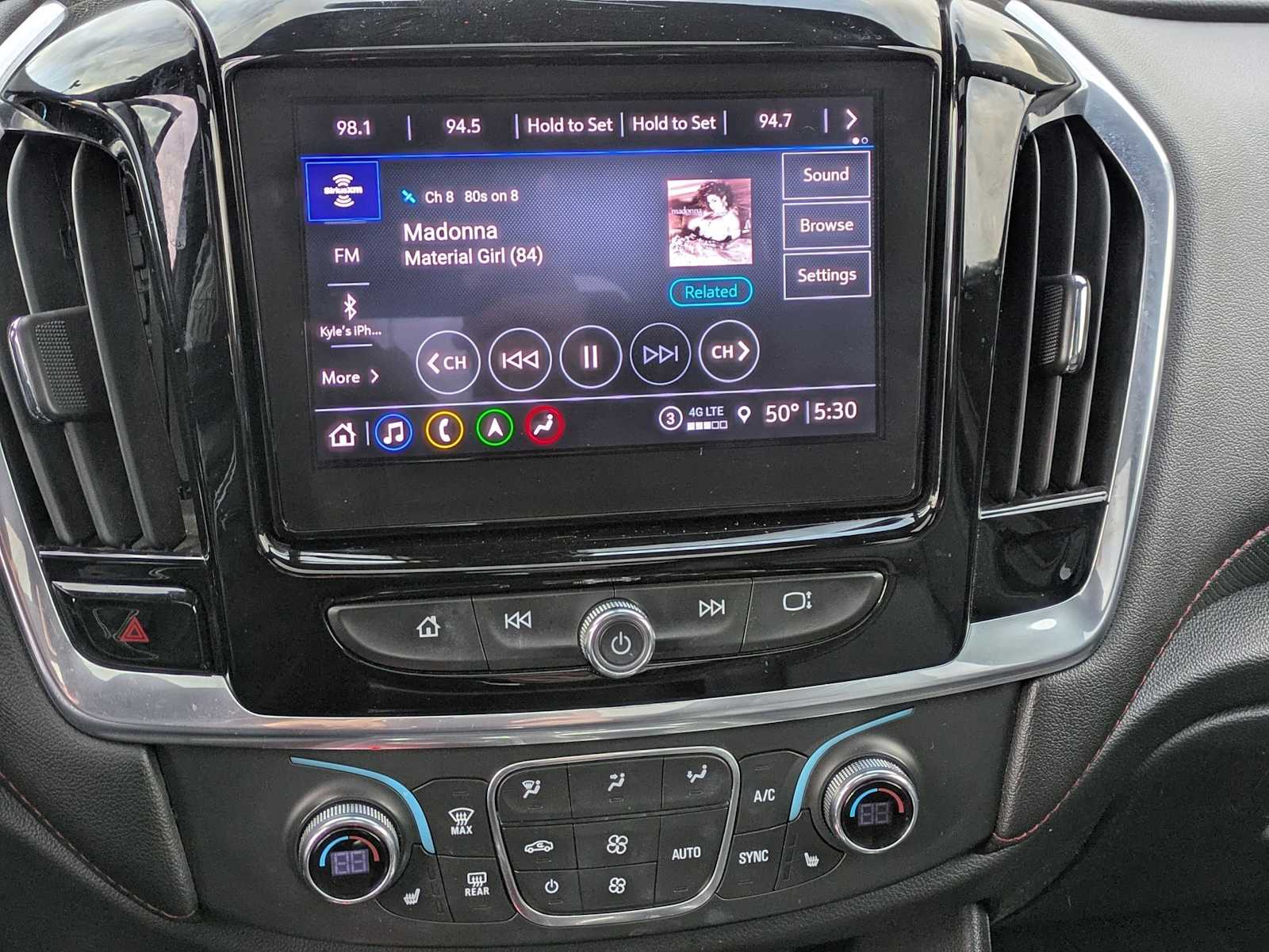 Thumbnail: 2022 Chevrolet Traverse - 27