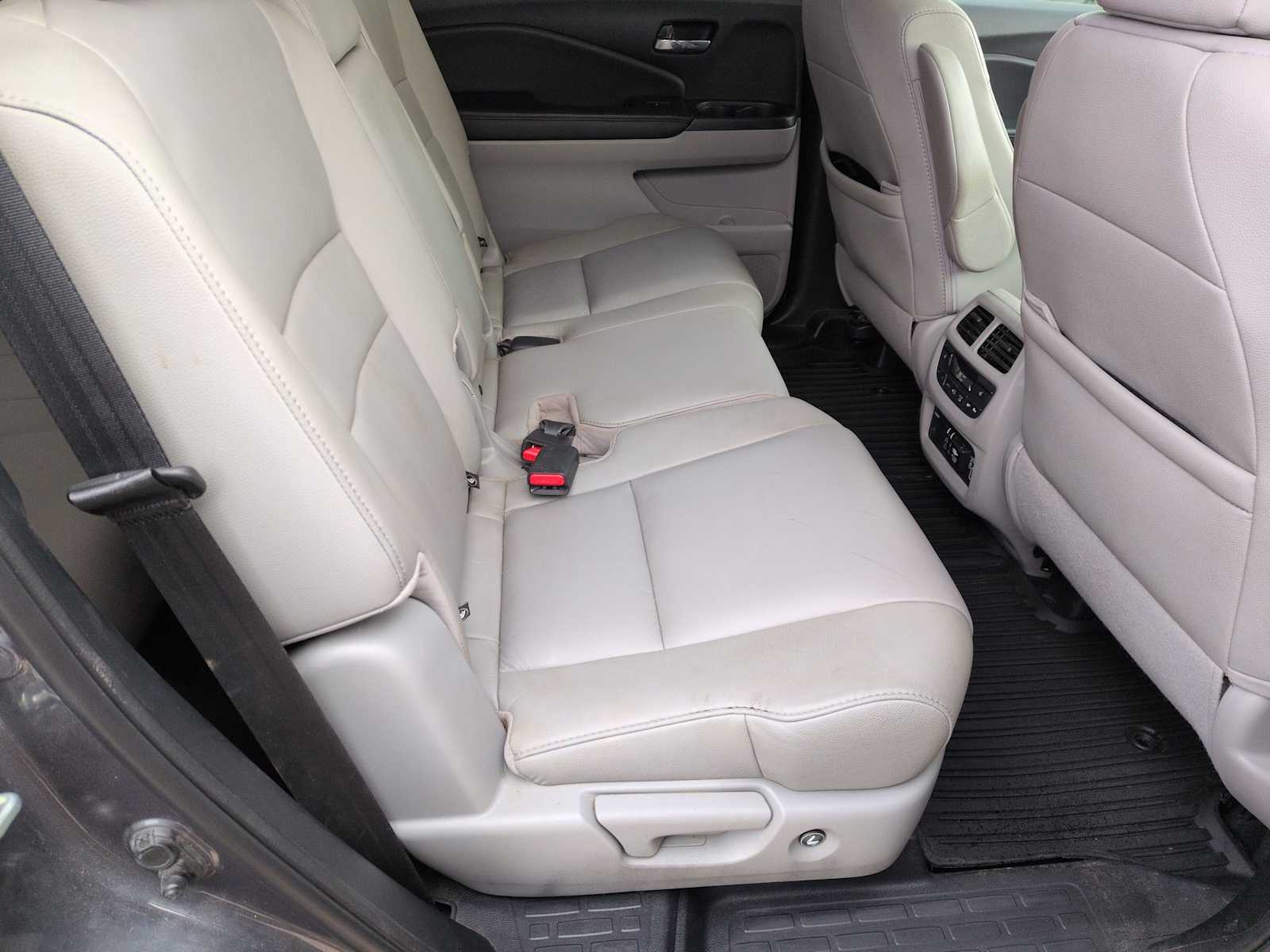 Thumbnail: 2021 Honda Pilot - 19