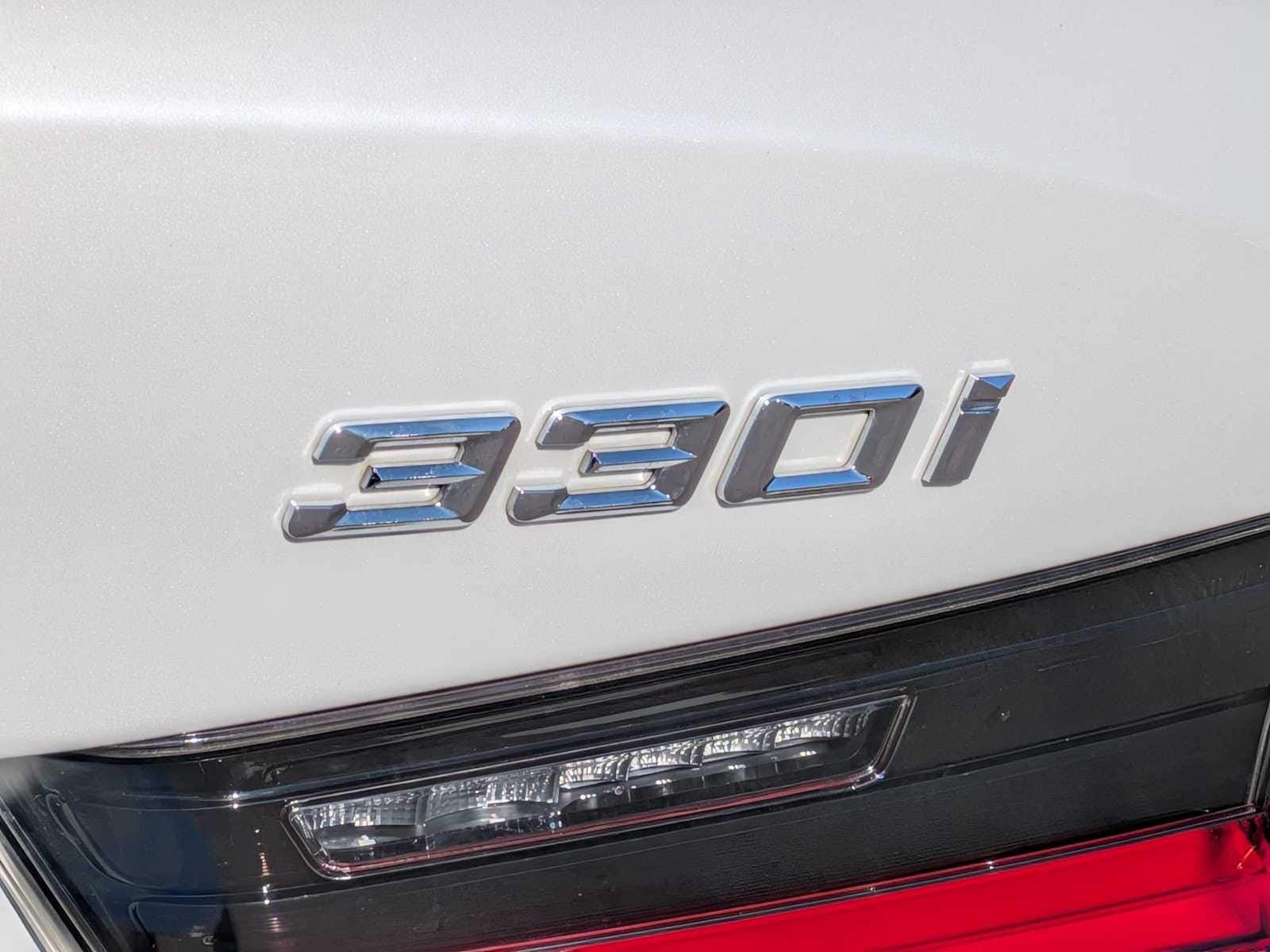 Thumbnail: 2021 BMW 3 Series - 12