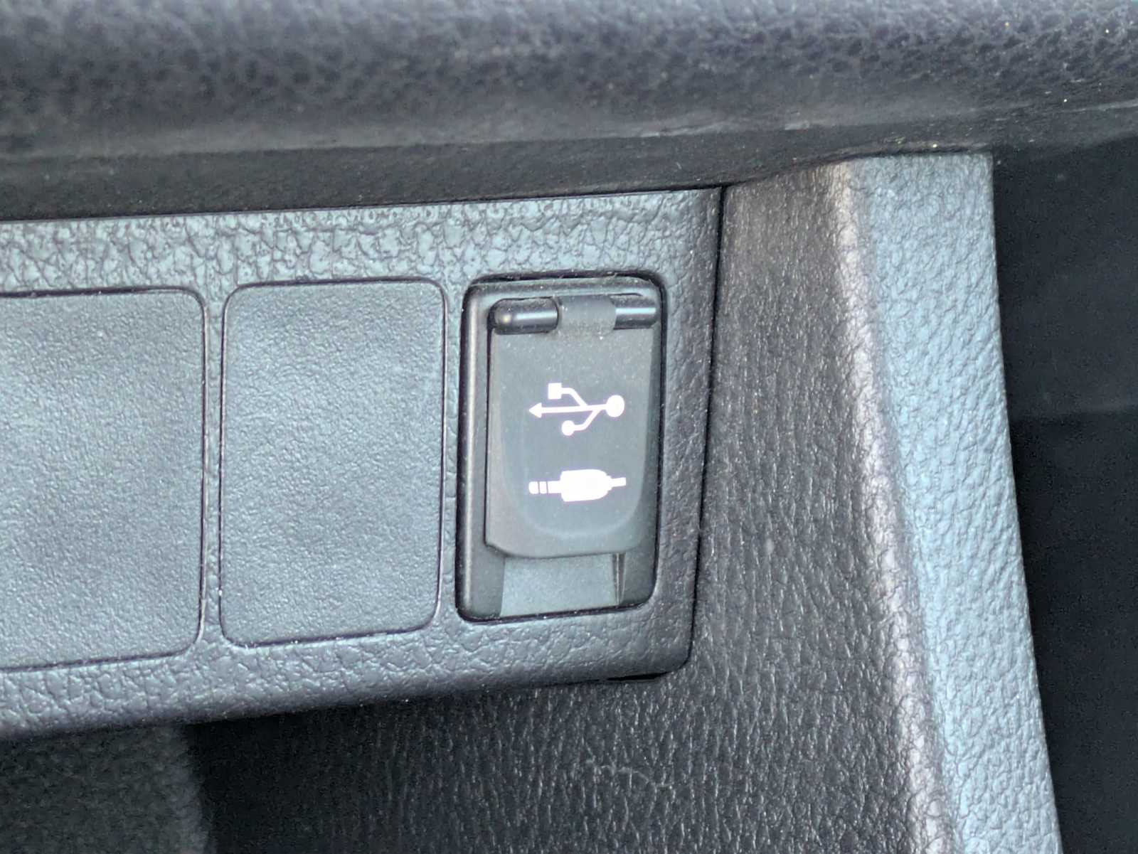 Thumbnail: 2018 Toyota Corolla - 27