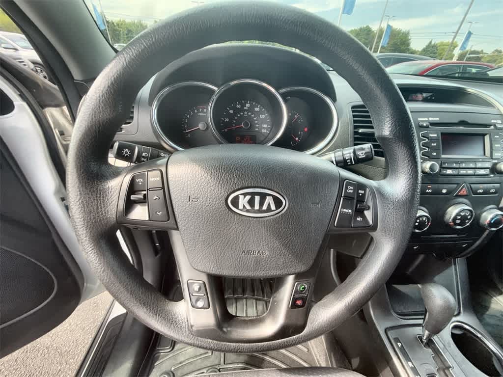 Thumbnail: 2012 Kia Sorento - 21