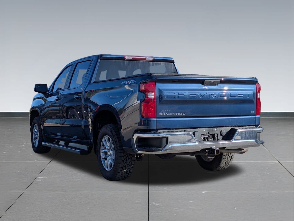Used 2021 Chevrolet Silverado 1500 LT Truck Crew Cab