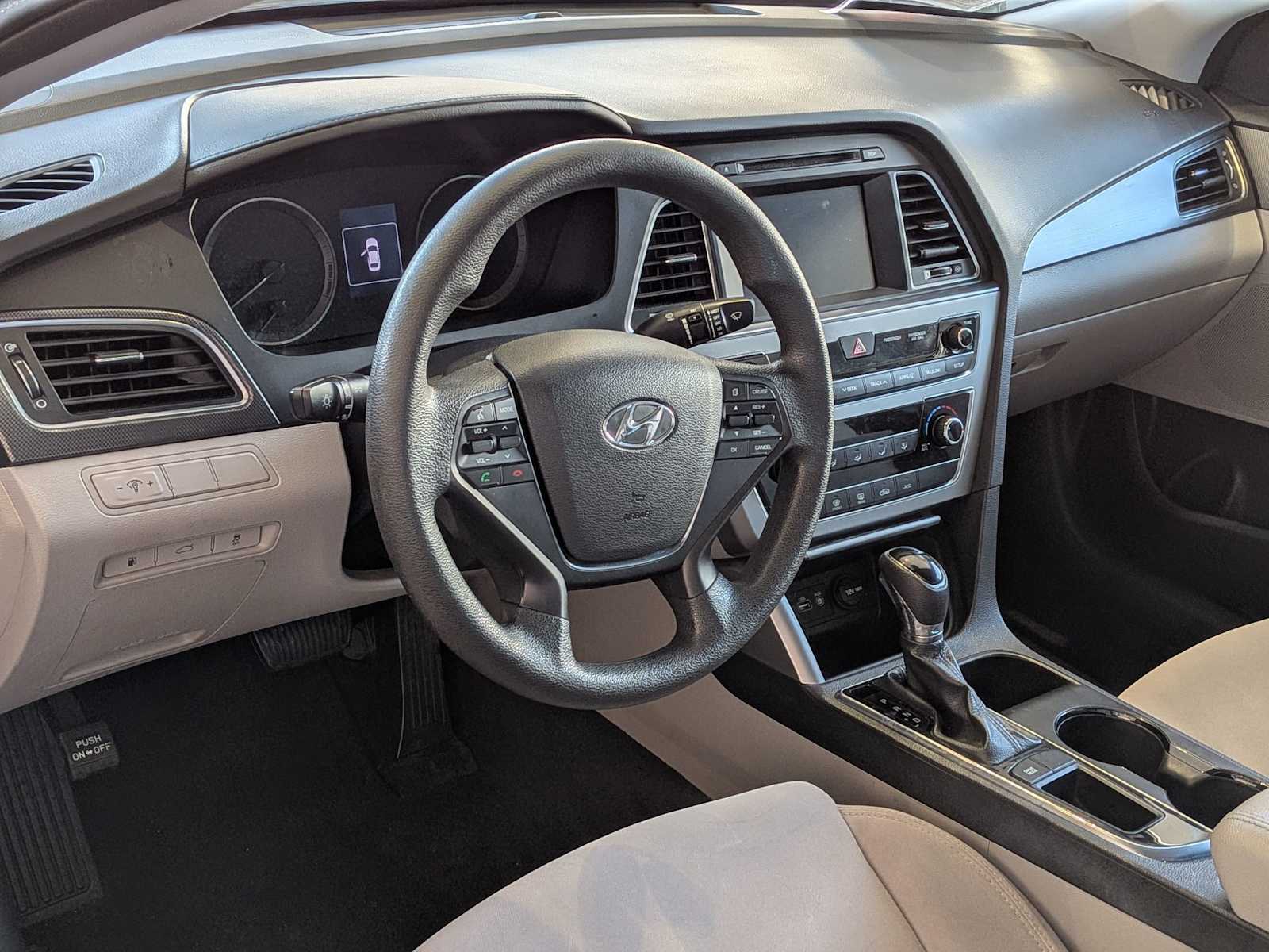 Thumbnail: 2016 Hyundai Sonata - 2