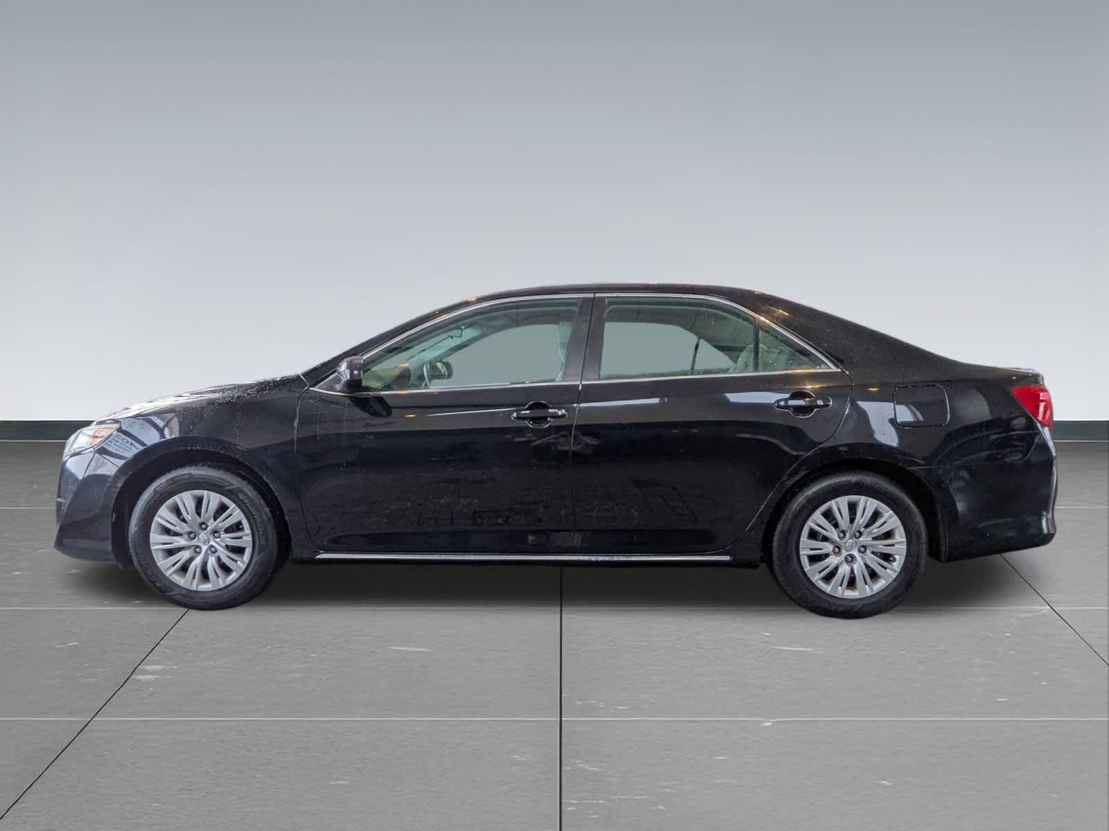 Thumbnail: 2013 Toyota Camry - 3