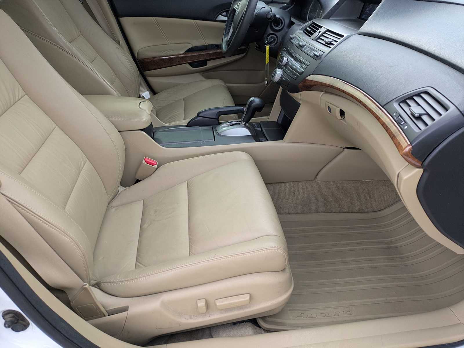 Thumbnail: 2012 Honda Accord - 22