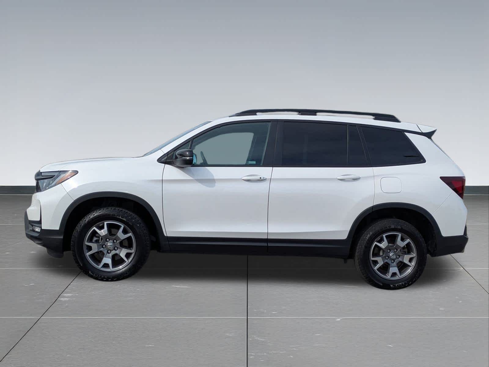 2023 Honda Passport TrailSport photo 3
