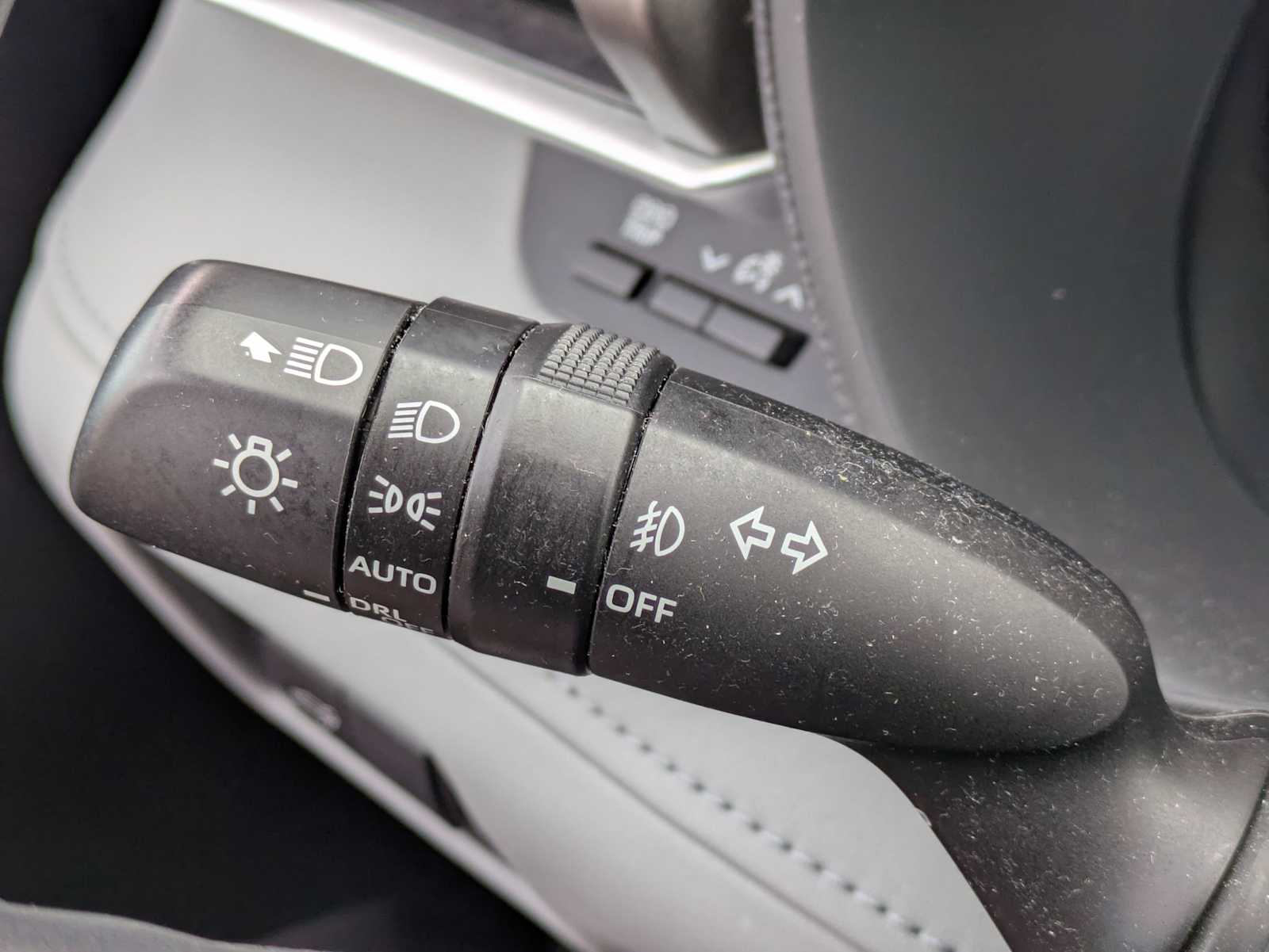 Thumbnail: 2022 Toyota Highlander - 25