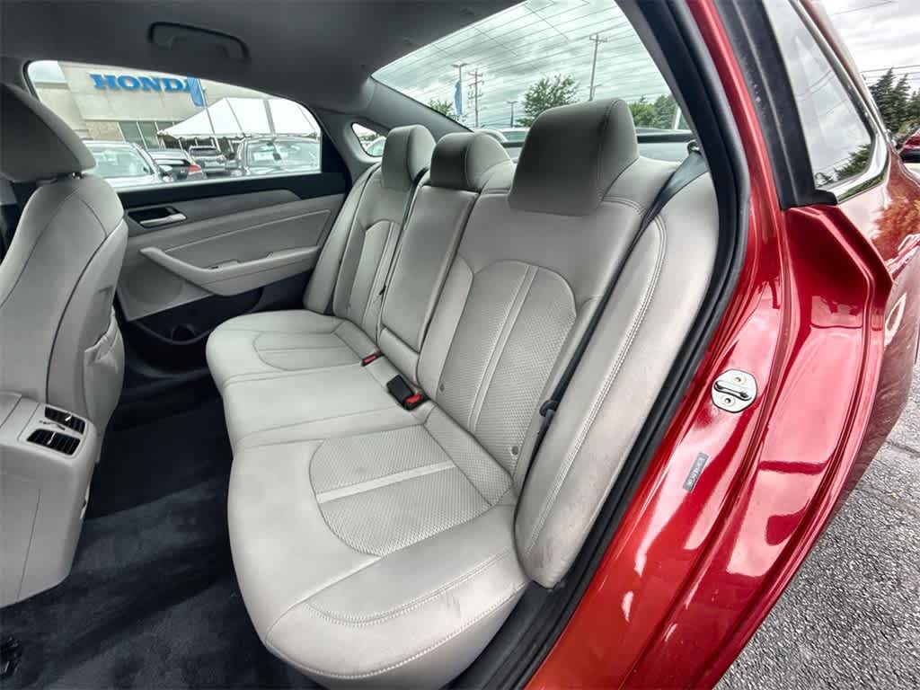 Thumbnail: 2019 Hyundai Sonata - 18