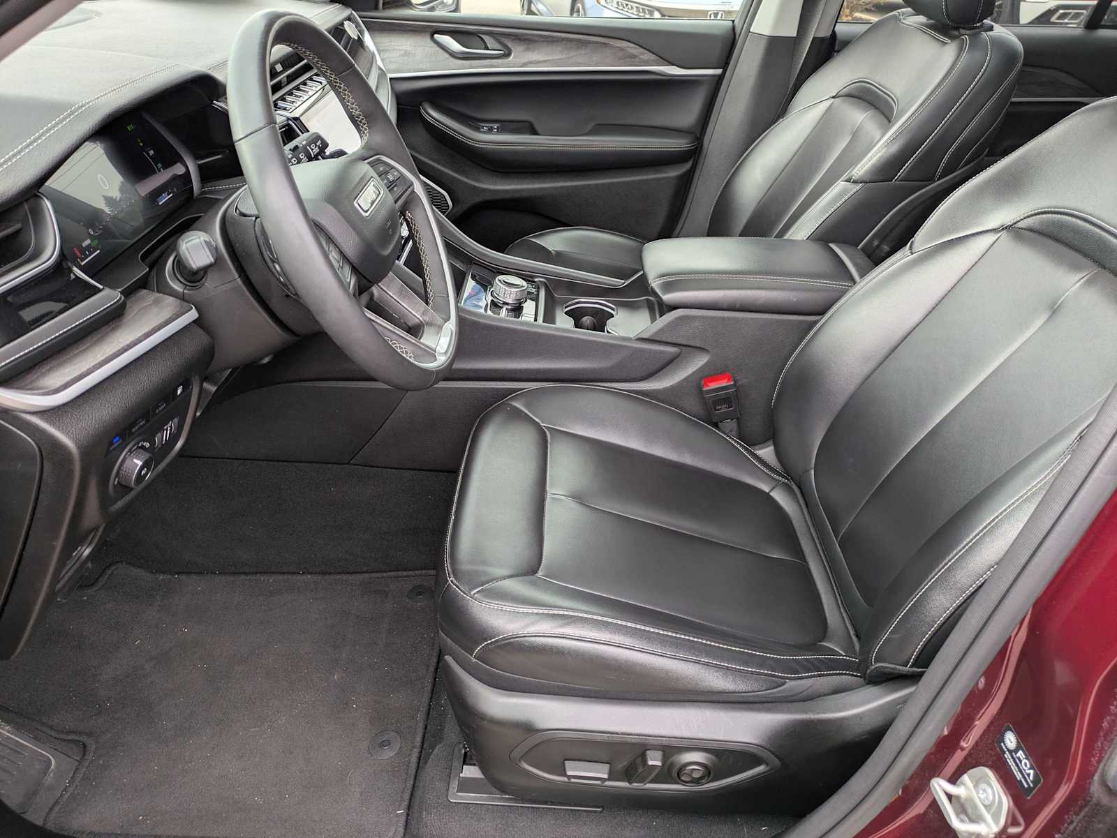 Thumbnail: 2024 Jeep Grand Cherokee - 15