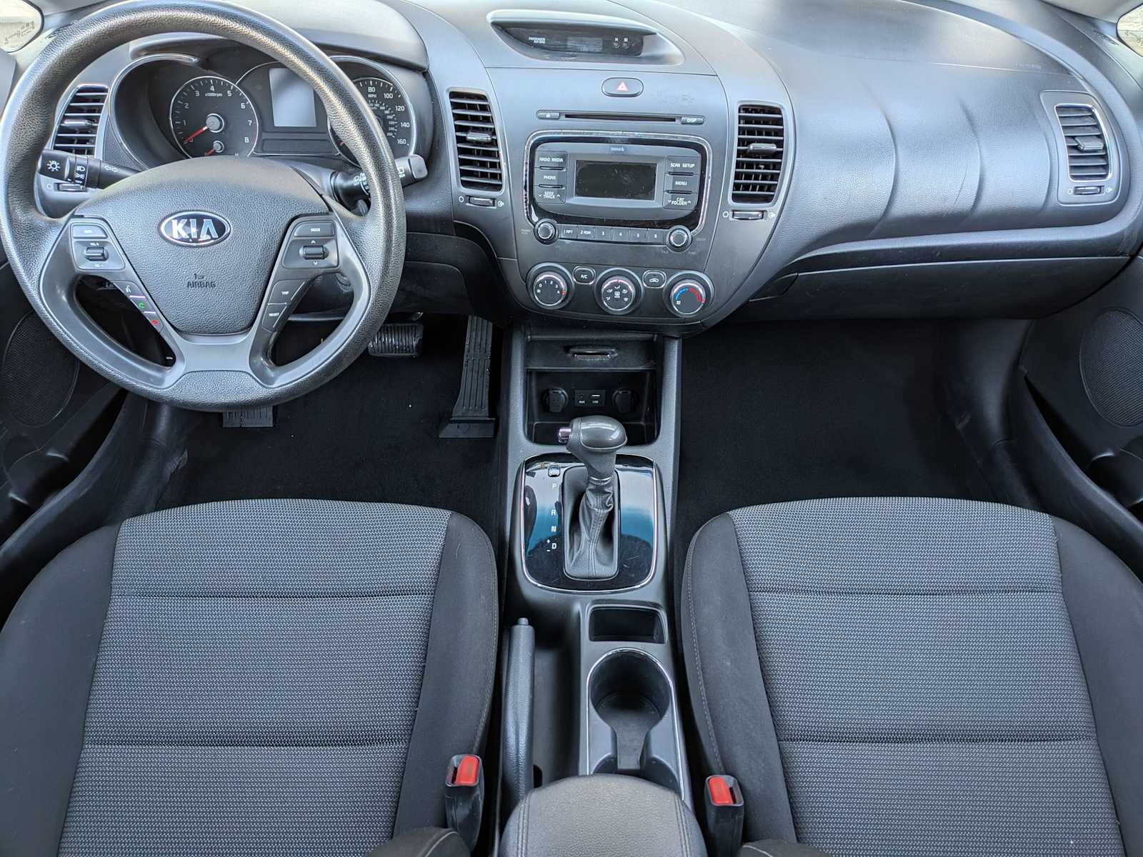 Thumbnail: 2017 Kia Forte - 12