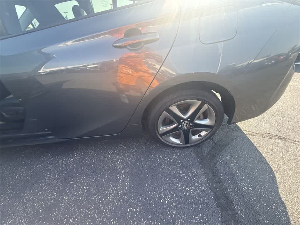 Thumbnail: 2019 Toyota Prius - 13