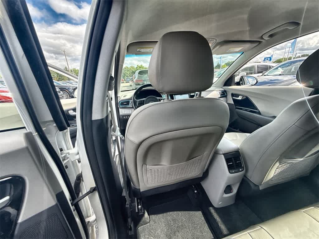 Thumbnail: 2019 Kia Niro - 17