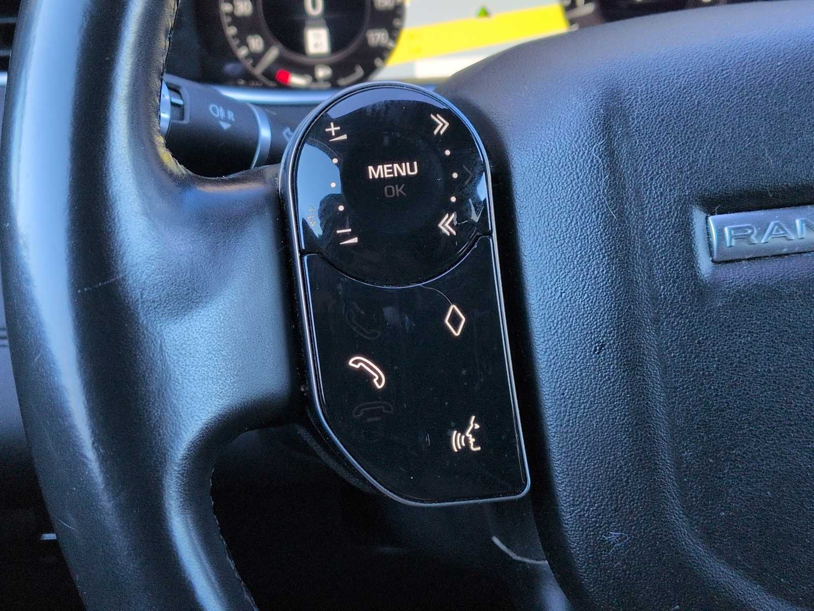 Thumbnail: 2020 Land Rover Range Rover Evoque - 23