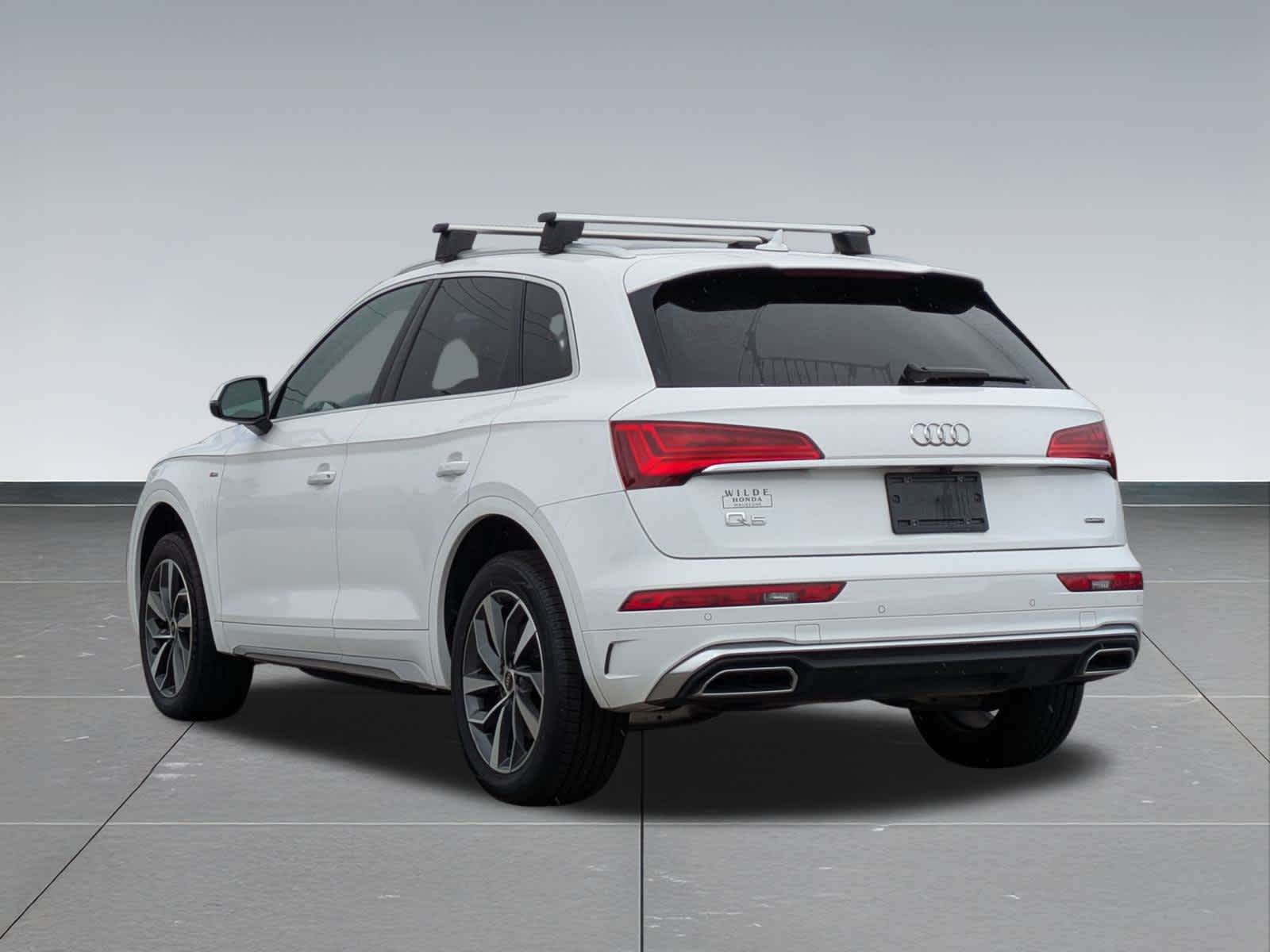 Thumbnail: 2023 Audi Q5 - 4