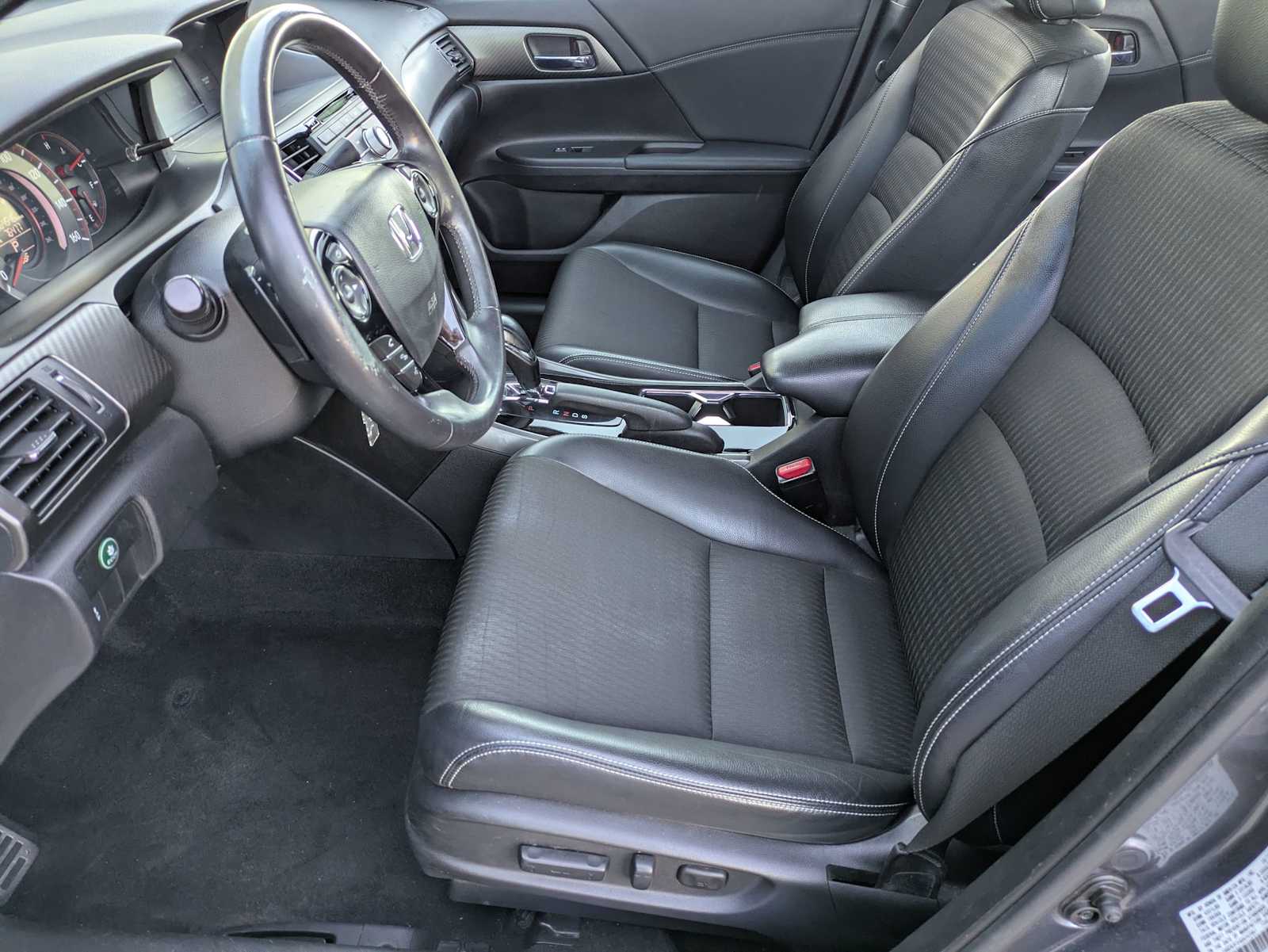 Thumbnail: 2016 Honda Accord - 15