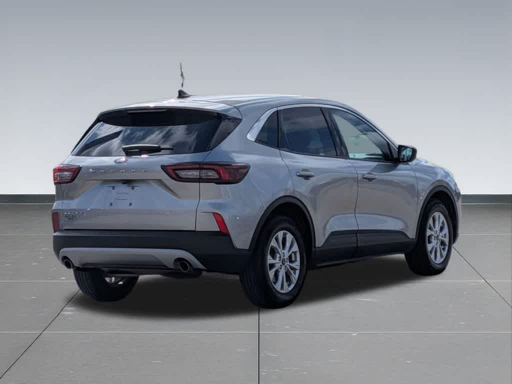 Thumbnail: 2023 Ford Escape - 9