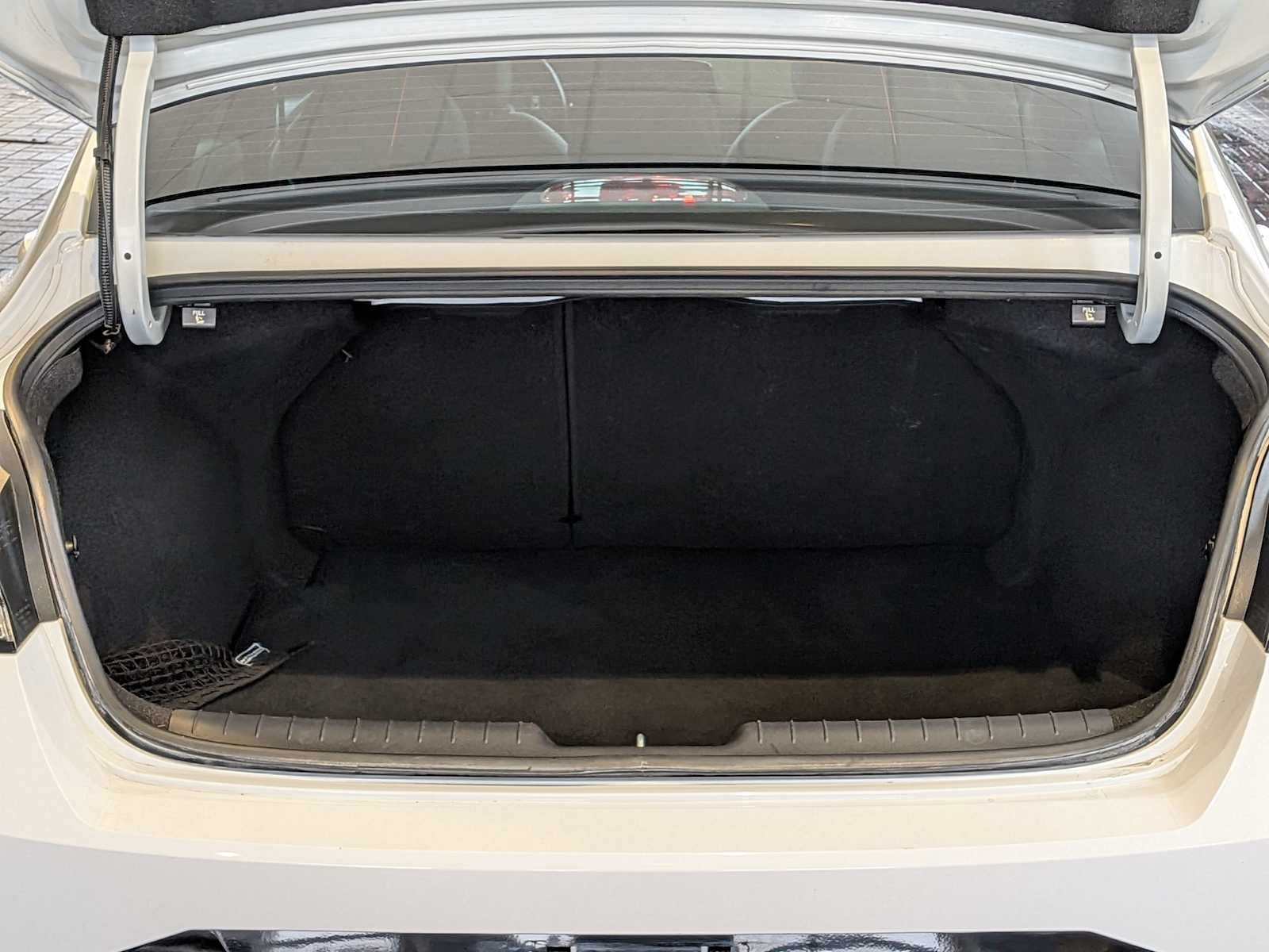 Thumbnail: 2021 Hyundai Elantra - 33