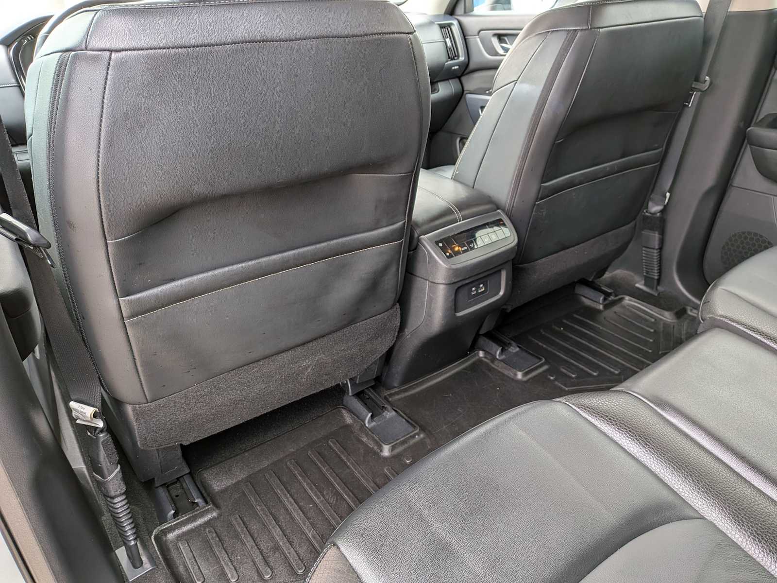 Thumbnail: 2023 Nissan Pathfinder - 17