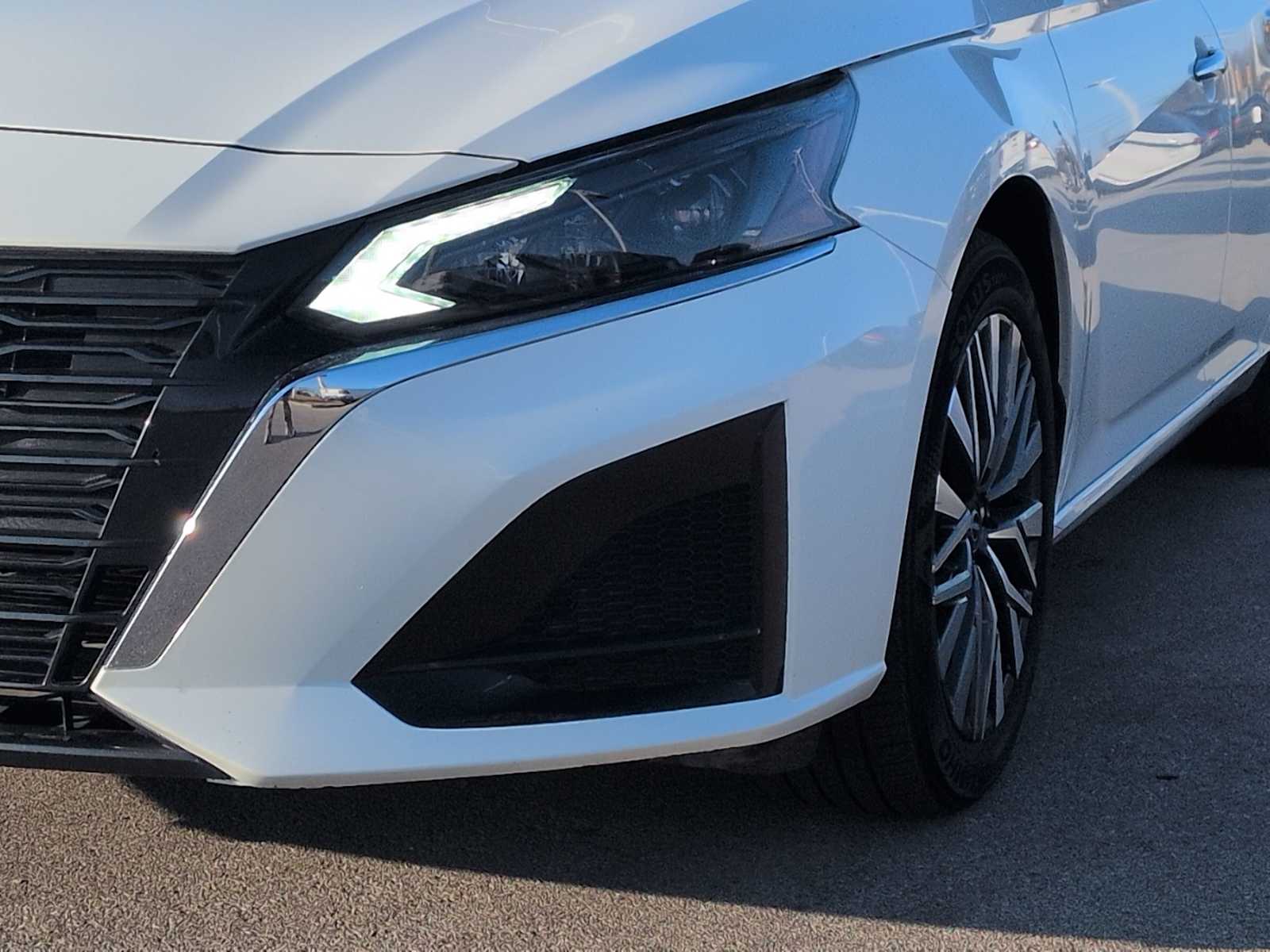 Thumbnail: 2025 Nissan Altima - 10