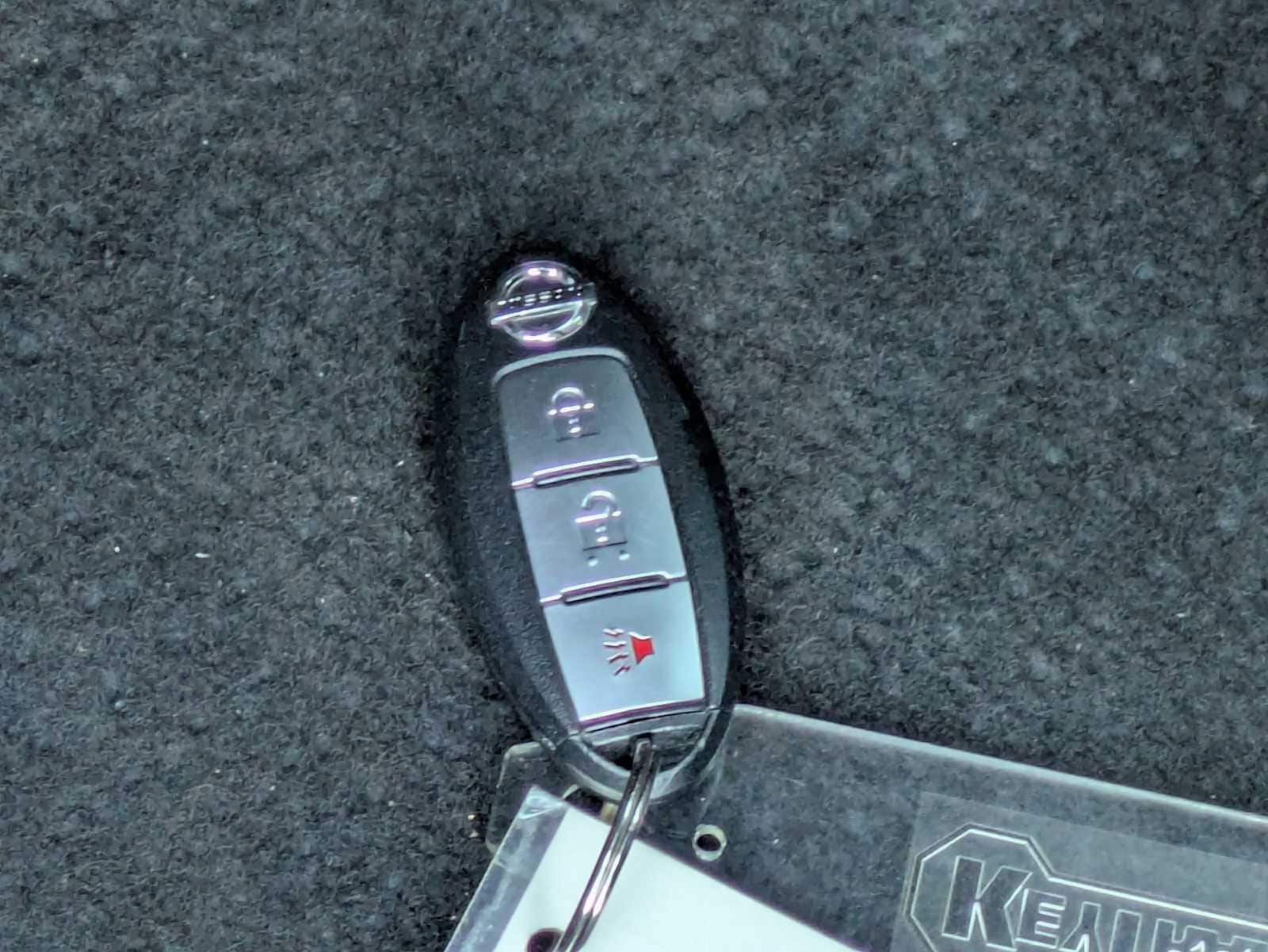 Thumbnail: 2015 Nissan Rogue - 31