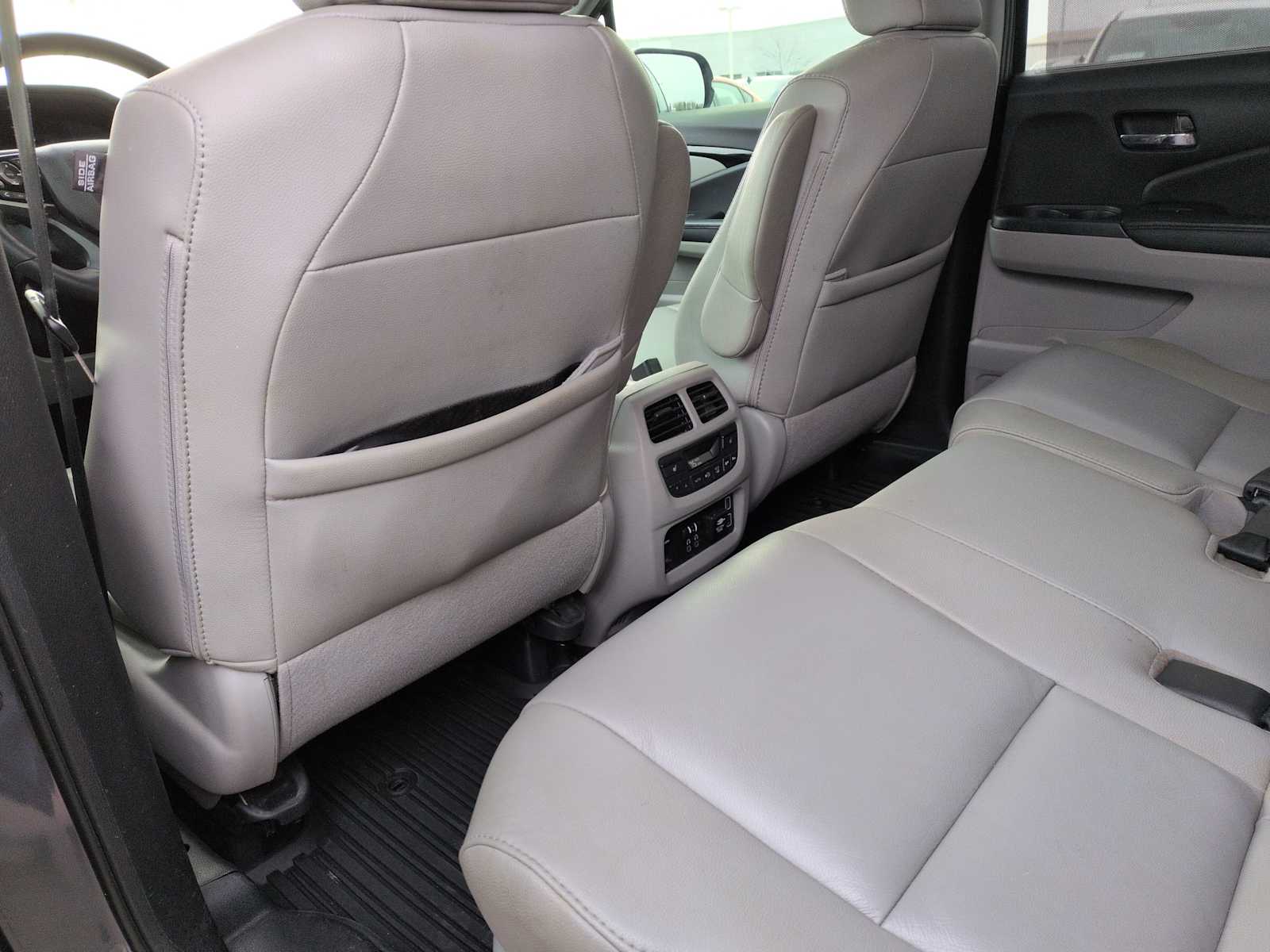 Thumbnail: 2021 Honda Pilot - 16