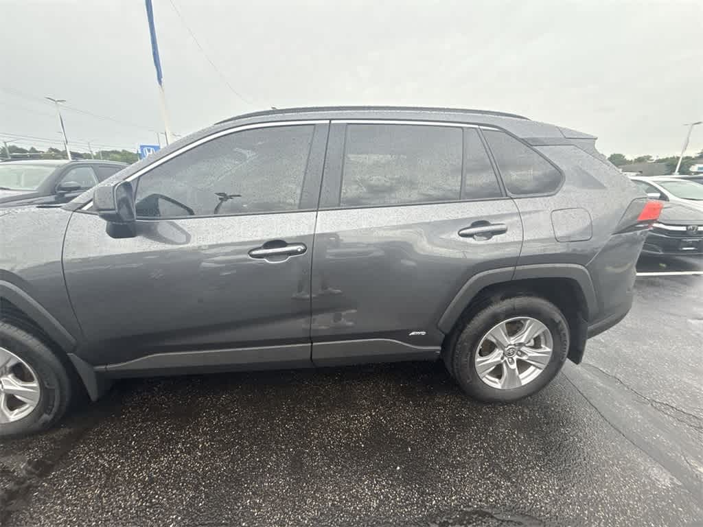 2024 Toyota RAV4 Hybrid LE photo 3