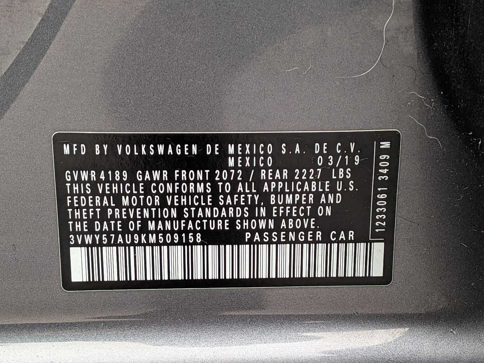 Thumbnail: 2019 Volkswagen e-Golf - 32