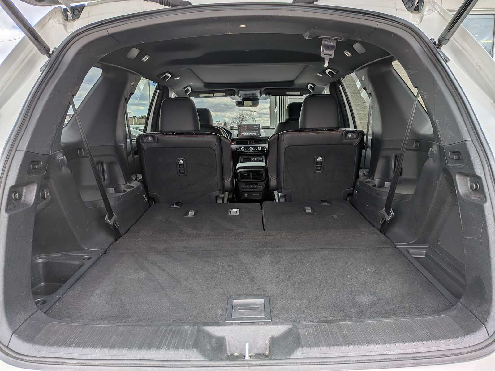 Thumbnail: 2023 Honda Pilot - 32